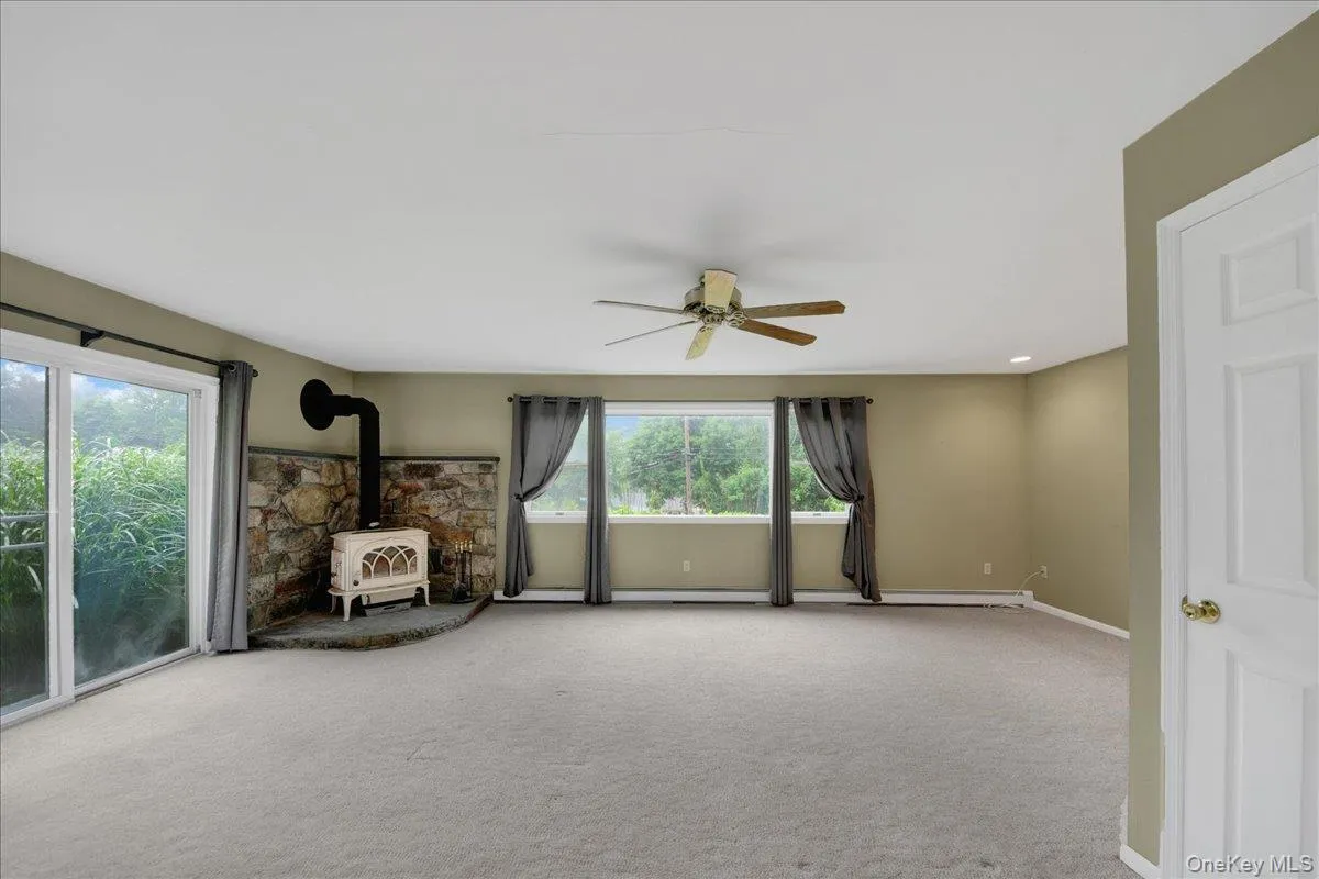 41 Miller Hill Road, East Fishkill, NY, 3 Bedrooms Bedrooms, 7 Rooms Rooms,2 BathroomsBathrooms,Residential,For Rent,Miller Hill,0,1028378 41 Miller Hill Road, East Fishkill, NY, 3 Bedrooms Bedrooms, 7 Rooms Rooms,2 BathroomsBathrooms,Residential,For Rent,Miller Hill,0,1028378