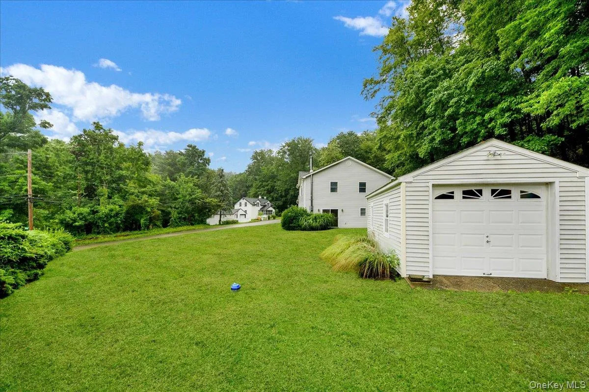 41 Miller Hill Road, East Fishkill, NY, 3 Bedrooms Bedrooms, 7 Rooms Rooms,2 BathroomsBathrooms,Residential,For Rent,Miller Hill,0,1028378 41 Miller Hill Road, East Fishkill, NY, 3 Bedrooms Bedrooms, 7 Rooms Rooms,2 BathroomsBathrooms,Residential,For Rent,Miller Hill,0,1028378