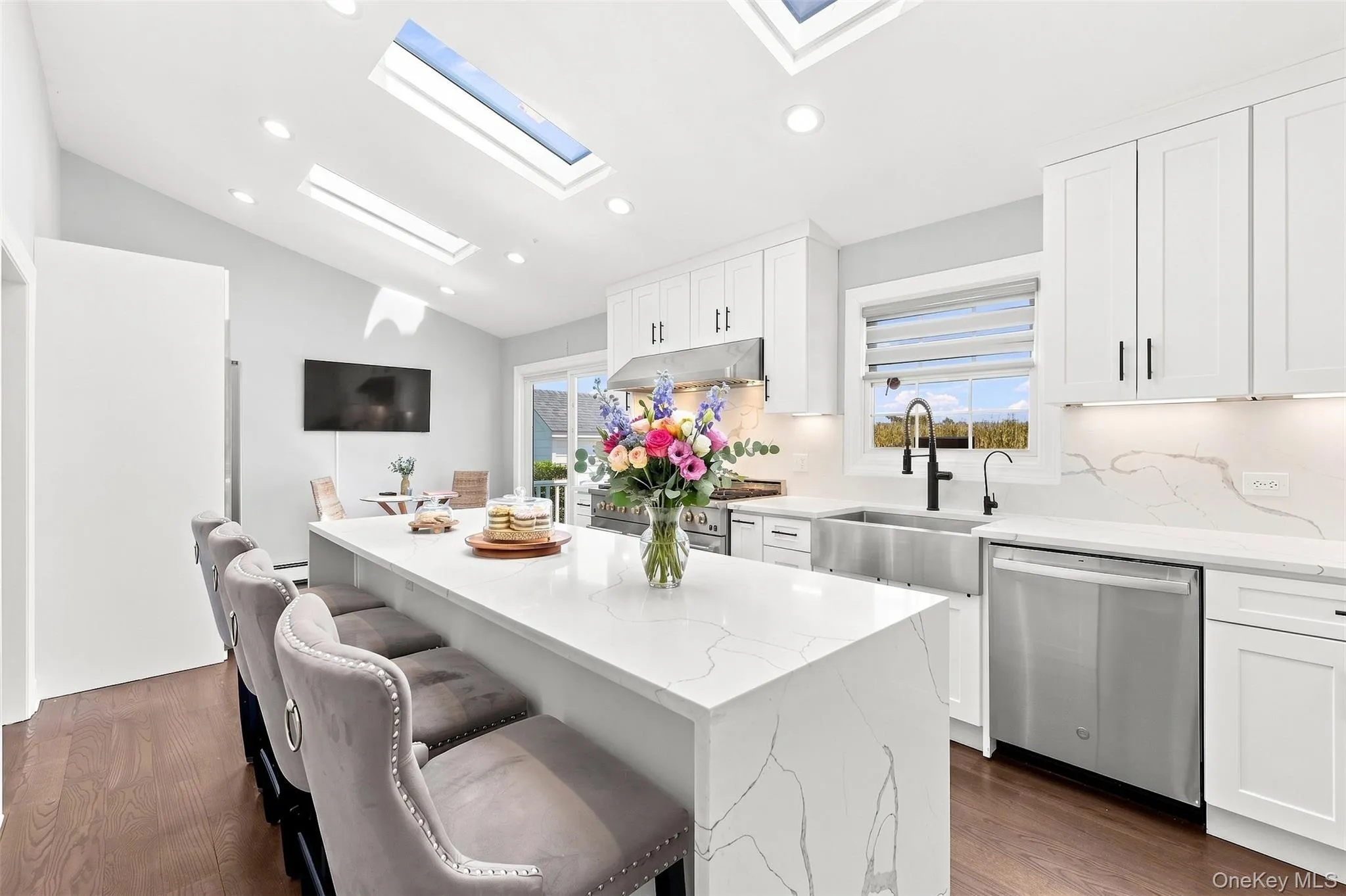 336 Grand Central Avenue, Babylon, NY, 4 Bedrooms Bedrooms, 11 Rooms Rooms,2 BathroomsBathrooms,Residential,For Rent,Grand Central,0,1028381 336 Grand Central Avenue, Babylon, NY, 4 Bedrooms Bedrooms, 11 Rooms Rooms,2 BathroomsBathrooms,Residential,For Rent,Grand Central,0,1028381