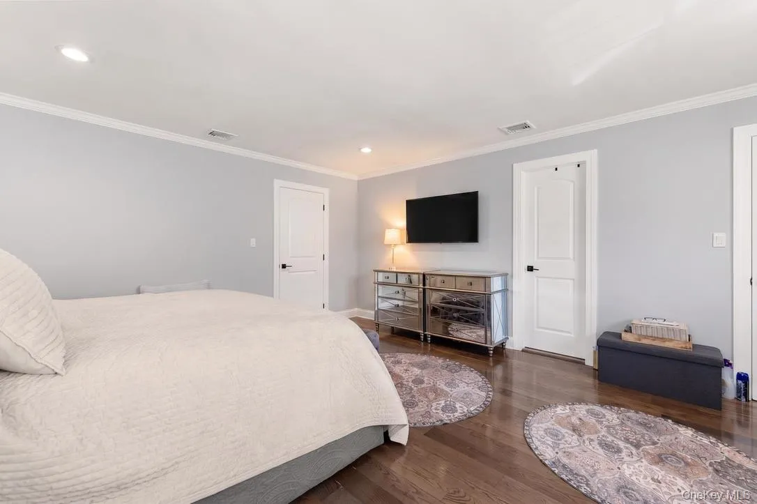 336 Grand Central Avenue, Babylon, NY, 4 Bedrooms Bedrooms, 11 Rooms Rooms,2 BathroomsBathrooms,Residential,For Rent,Grand Central,0,1028381 336 Grand Central Avenue, Babylon, NY, 4 Bedrooms Bedrooms, 11 Rooms Rooms,2 BathroomsBathrooms,Residential,For Rent,Grand Central,0,1028381