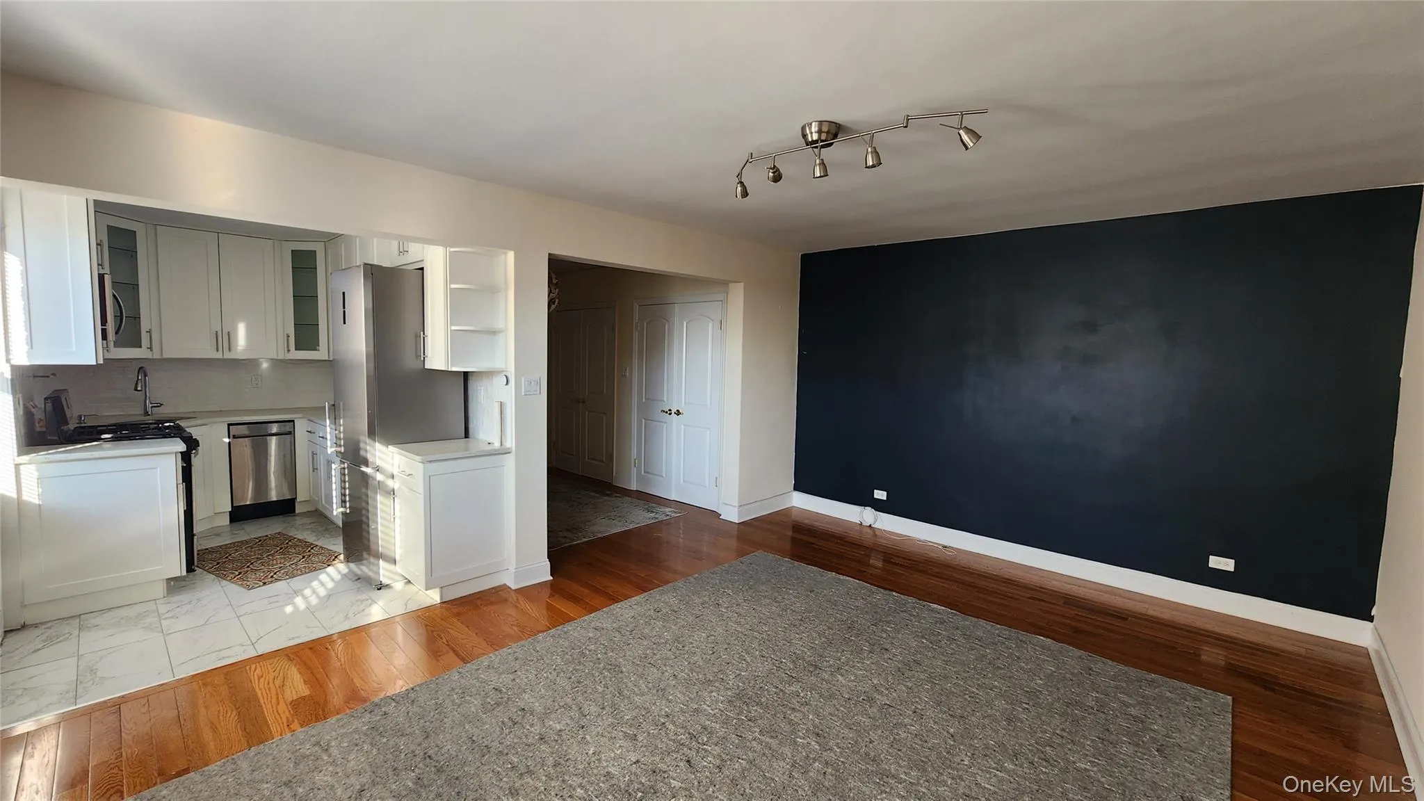 105-37 64 Avenue, New York, NY, 1 Bedroom Bedrooms, 4 Rooms Rooms,1 BathroomBathrooms,Residential,For Rent,64,0,1028386 105-37 64 Avenue, New York, NY, 1 Bedroom Bedrooms, 4 Rooms Rooms,1 BathroomBathrooms,Residential,For Rent,64,0,1028386