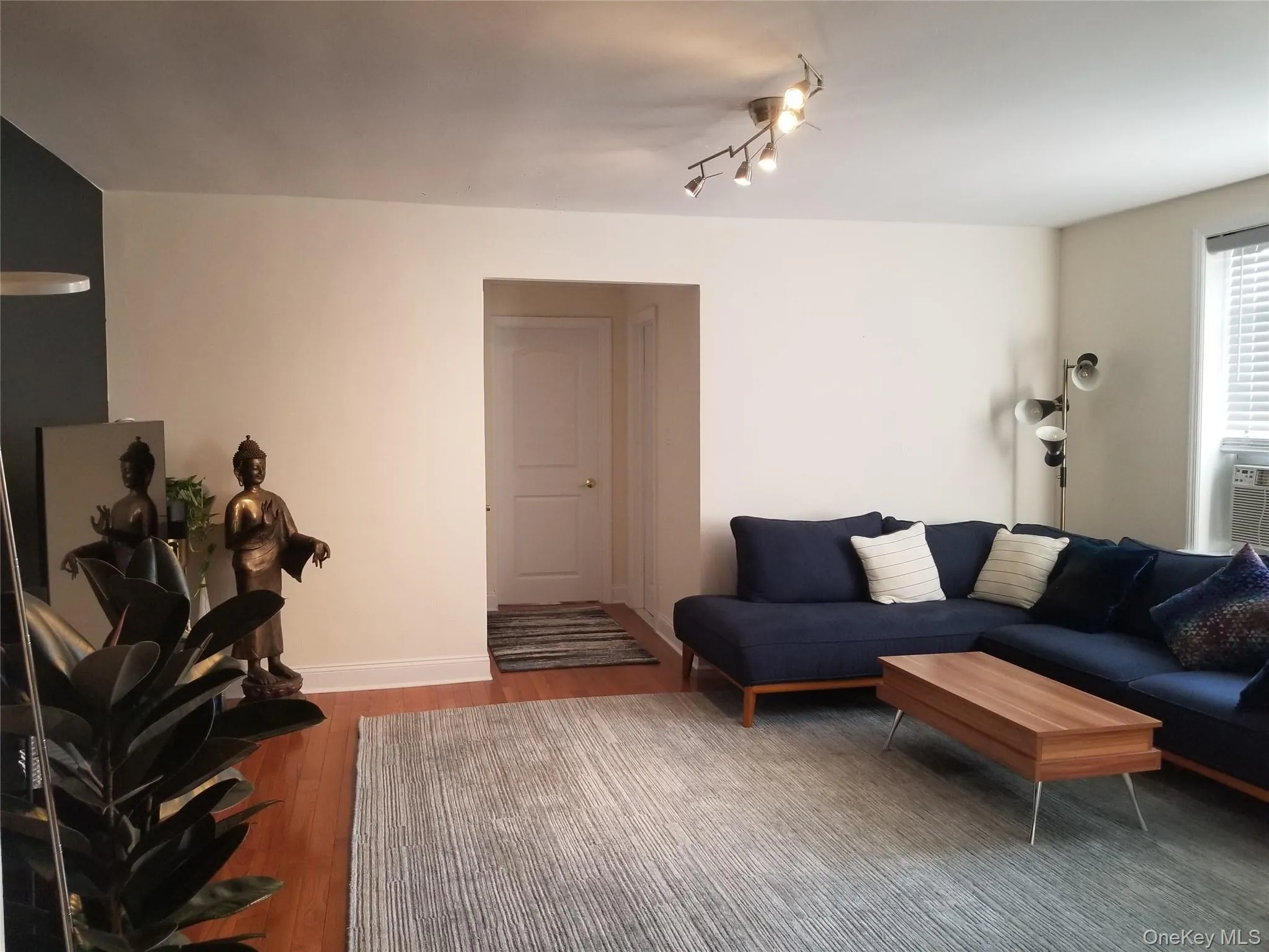 108-37 64 Avenue, New York, NY, 1 Bedroom Bedrooms, 4 Rooms Rooms,1 BathroomBathrooms,Residential,For Rent,64,0,1028386 108-37 64 Avenue, New York, NY, 1 Bedroom Bedrooms, 4 Rooms Rooms,1 BathroomBathrooms,Residential,For Rent,64,0,1028386