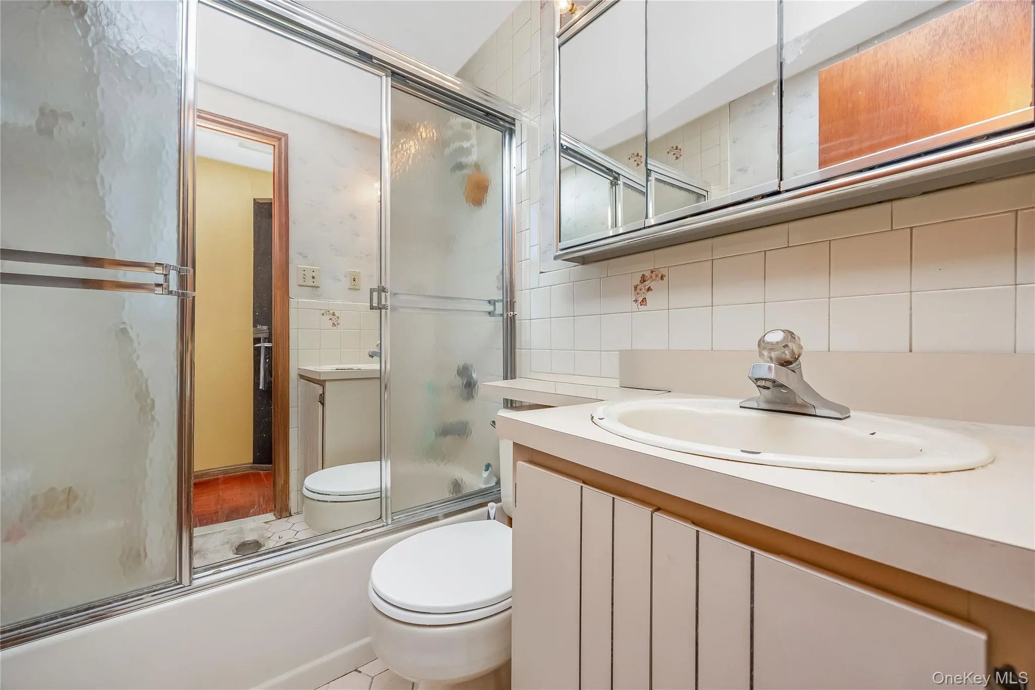 45 Birch Avenue, Babylon, NY, 4 Bedrooms Bedrooms, 8 Rooms Rooms,2 BathroomsBathrooms,Residential,For Rent,Birch,0,1028388 45 Birch Avenue, Babylon, NY, 4 Bedrooms Bedrooms, 8 Rooms Rooms,2 BathroomsBathrooms,Residential,For Rent,Birch,0,1028388