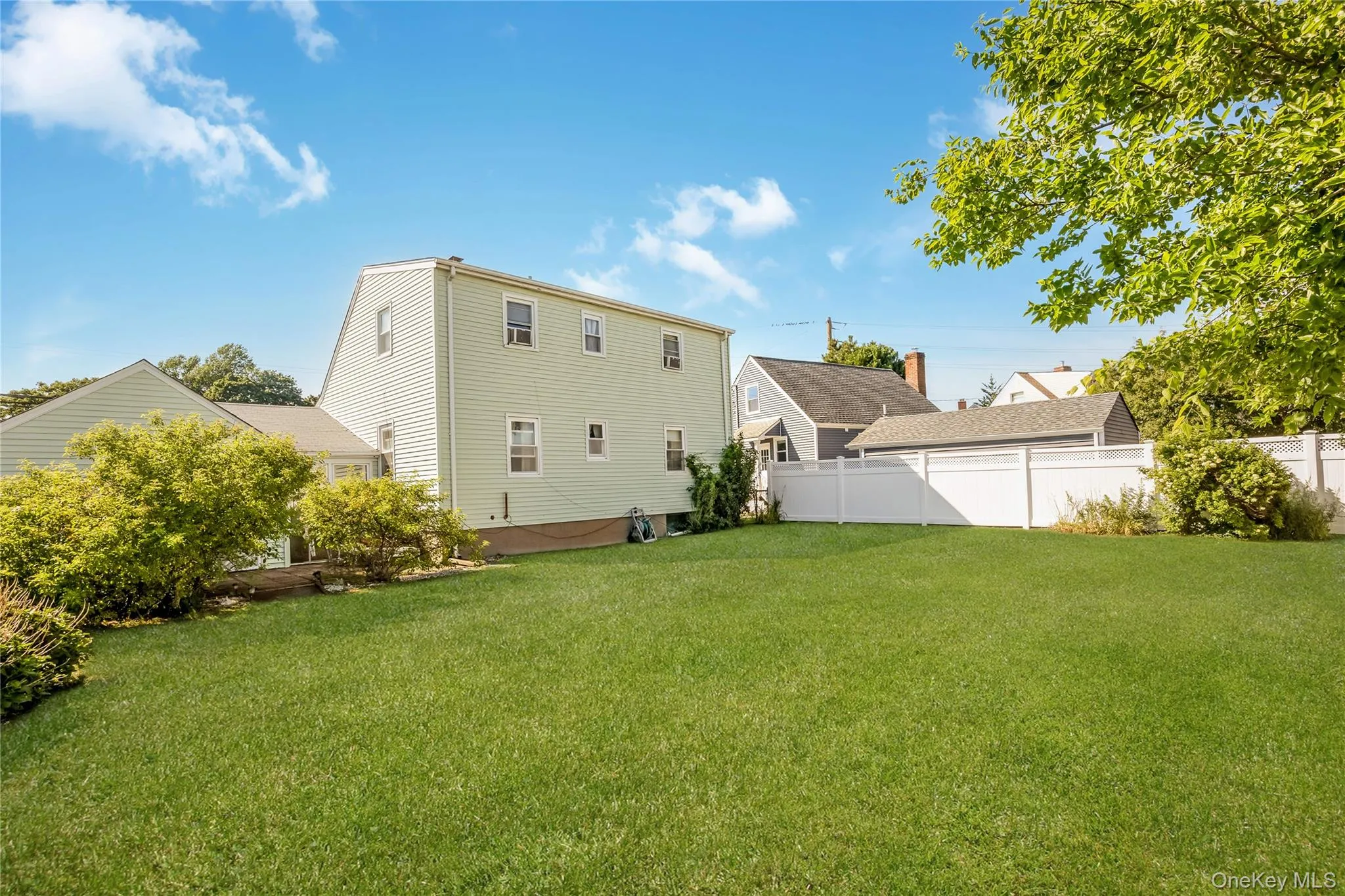 45 Birch Avenue, Babylon, NY, 4 Bedrooms Bedrooms, 8 Rooms Rooms,2 BathroomsBathrooms,Residential,For Rent,Birch,0,1028388 45 Birch Avenue, Babylon, NY, 4 Bedrooms Bedrooms, 8 Rooms Rooms,2 BathroomsBathrooms,Residential,For Rent,Birch,0,1028388