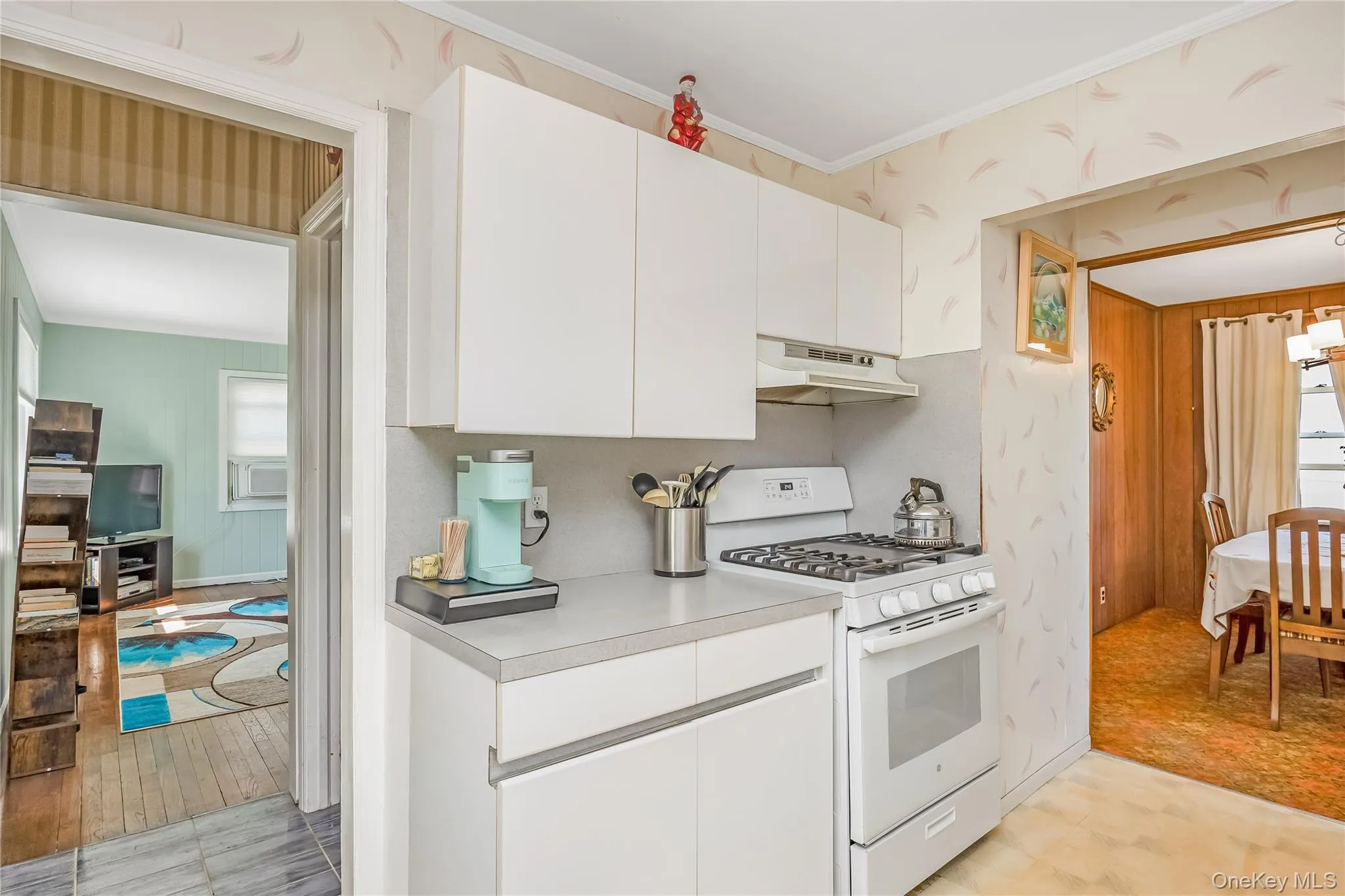 45 Birch Avenue, Babylon, NY, 4 Bedrooms Bedrooms, 8 Rooms Rooms,2 BathroomsBathrooms,Residential,For Rent,Birch,0,1028388 45 Birch Avenue, Babylon, NY, 4 Bedrooms Bedrooms, 8 Rooms Rooms,2 BathroomsBathrooms,Residential,For Rent,Birch,0,1028388