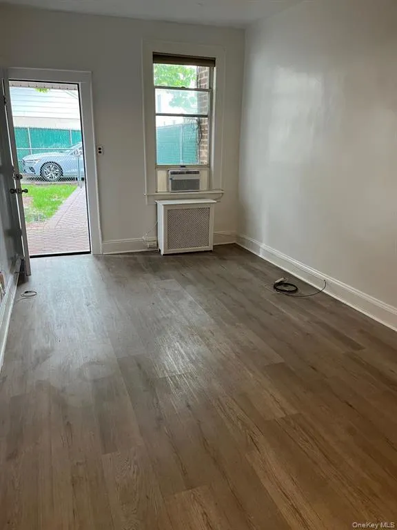 281 Hillside Avenue, North Hempstead, NY, 1 Bedroom Bedrooms, 3 Rooms Rooms,1 BathroomBathrooms,Residential Lease,For Rent,Hillside,0,1028390 281 Hillside Avenue, North Hempstead, NY, 1 Bedroom Bedrooms, 3 Rooms Rooms,1 BathroomBathrooms,Residential Lease,For Rent,Hillside,0,1028390