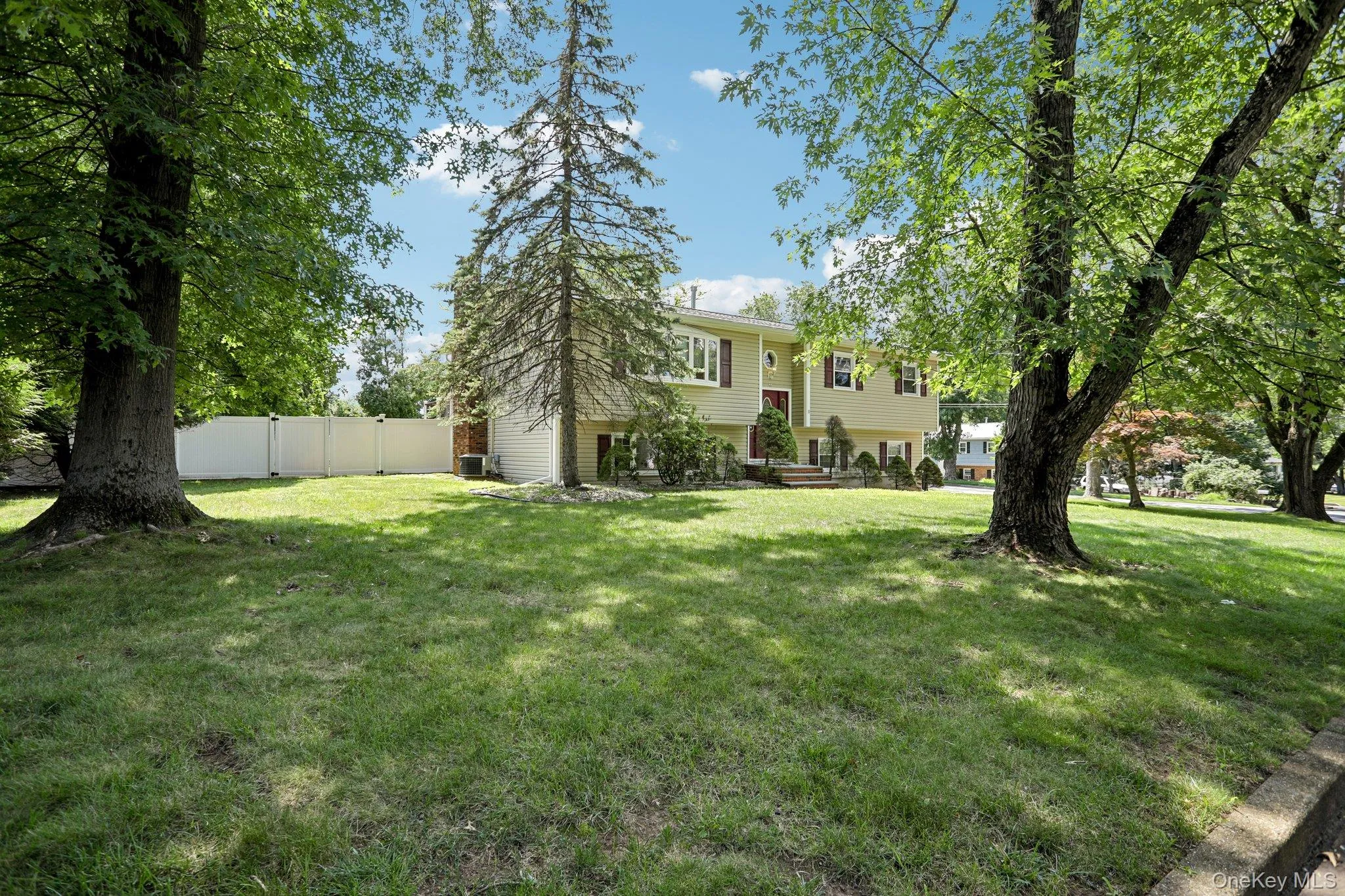 11 Harness Road, Clarkstown, NY, 4 Bedrooms Bedrooms, 8 Rooms Rooms,3 BathroomsBathrooms,Residential,For Rent,Harness,0,1028392 11 Harness Road, Clarkstown, NY, 4 Bedrooms Bedrooms, 8 Rooms Rooms,3 BathroomsBathrooms,Residential,For Rent,Harness,0,1028392