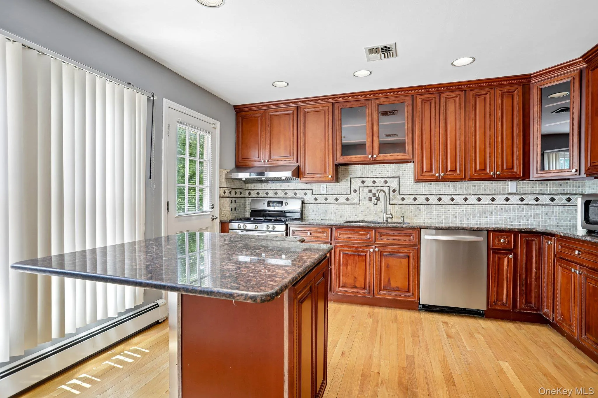 11 Harness Road, Clarkstown, NY, 4 Bedrooms Bedrooms, 8 Rooms Rooms,3 BathroomsBathrooms,Residential,For Rent,Harness,0,1028392 11 Harness Road, Clarkstown, NY, 4 Bedrooms Bedrooms, 8 Rooms Rooms,3 BathroomsBathrooms,Residential,For Rent,Harness,0,1028392