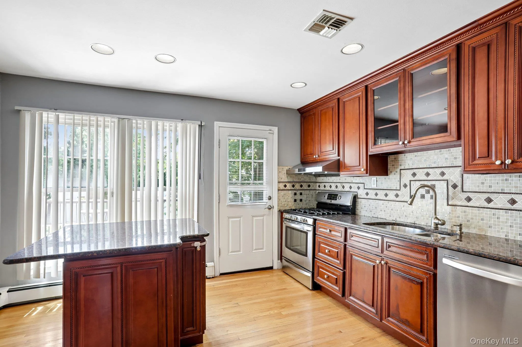 11 Harness Road, Clarkstown, NY, 4 Bedrooms Bedrooms, 8 Rooms Rooms,3 BathroomsBathrooms,Residential,For Rent,Harness,0,1028392 11 Harness Road, Clarkstown, NY, 4 Bedrooms Bedrooms, 8 Rooms Rooms,3 BathroomsBathrooms,Residential,For Rent,Harness,0,1028392