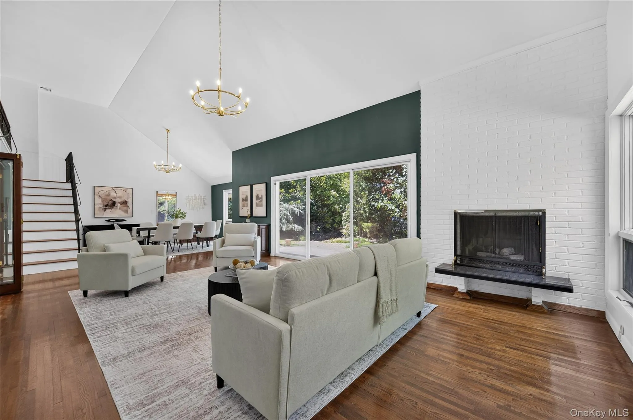 4 Waring Drive, North Hempstead, NY, 4 Bedrooms Bedrooms, 8 Rooms Rooms,3 BathroomsBathrooms,Residential,For Rent,Waring,0,1028393 4 Waring Drive, North Hempstead, NY, 4 Bedrooms Bedrooms, 8 Rooms Rooms,3 BathroomsBathrooms,Residential,For Rent,Waring,0,1028393