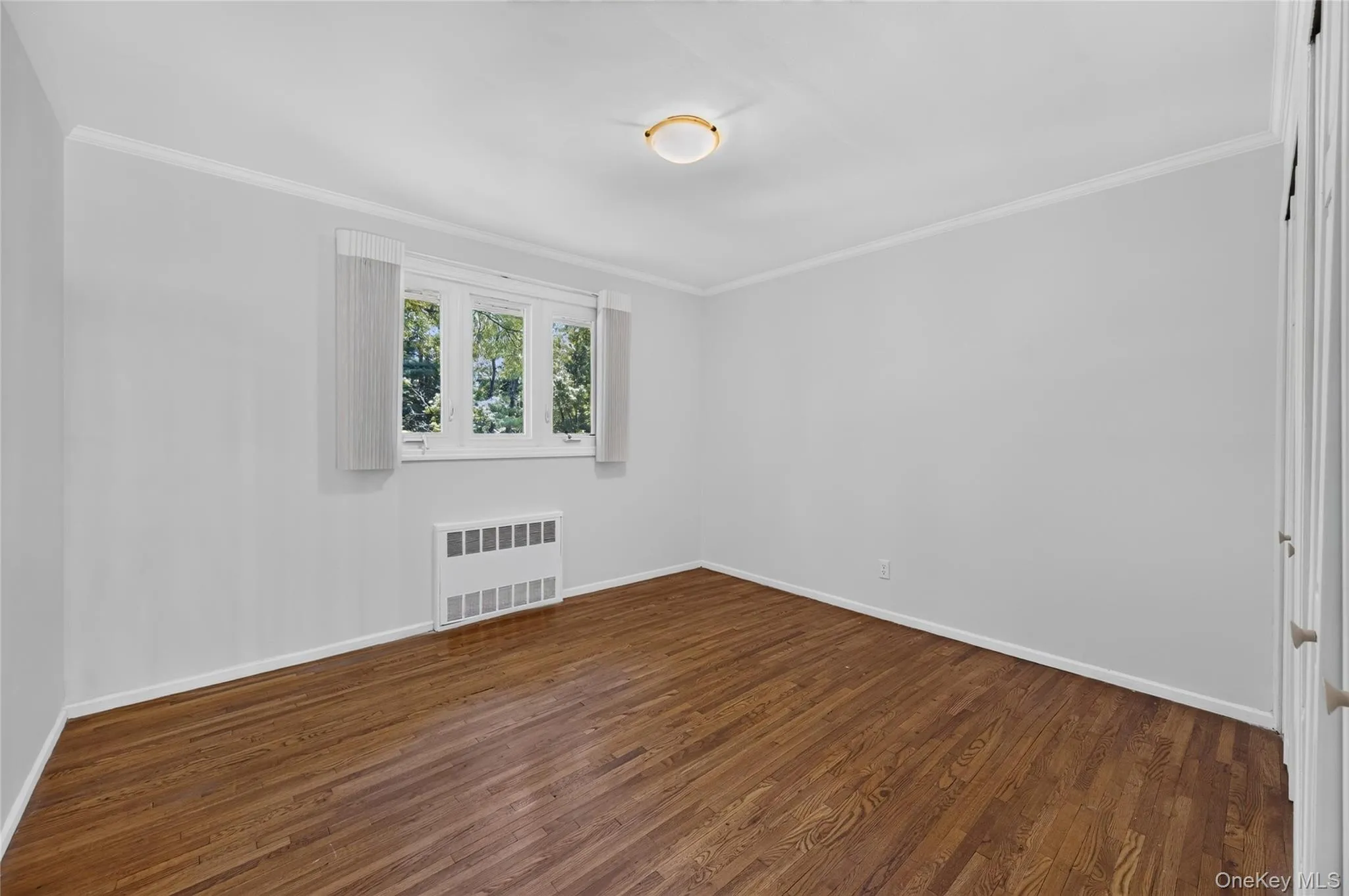 4 Waring Drive, North Hempstead, NY, 4 Bedrooms Bedrooms, 8 Rooms Rooms,3 BathroomsBathrooms,Residential,For Rent,Waring,0,1028393 4 Waring Drive, North Hempstead, NY, 4 Bedrooms Bedrooms, 8 Rooms Rooms,3 BathroomsBathrooms,Residential,For Rent,Waring,0,1028393
