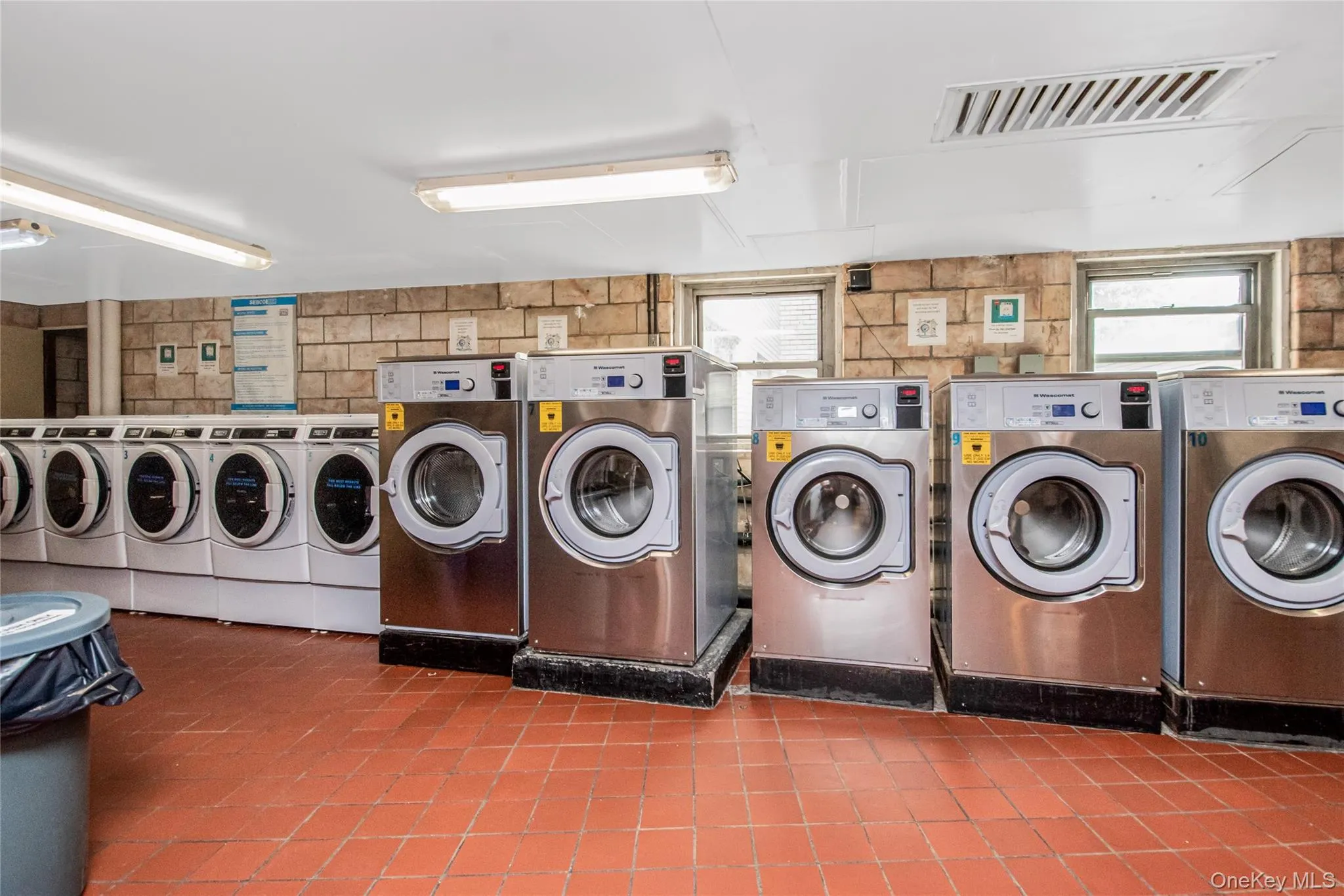 1020 Grand Concourse, New York, NY, 3 Bedrooms Bedrooms, 6 Rooms Rooms,2 BathroomsBathrooms,Residential,For Rent,Grand Concourse,0,1028402 1020 Grand Concourse, New York, NY, 3 Bedrooms Bedrooms, 6 Rooms Rooms,2 BathroomsBathrooms,Residential,For Rent,Grand Concourse,0,1028402