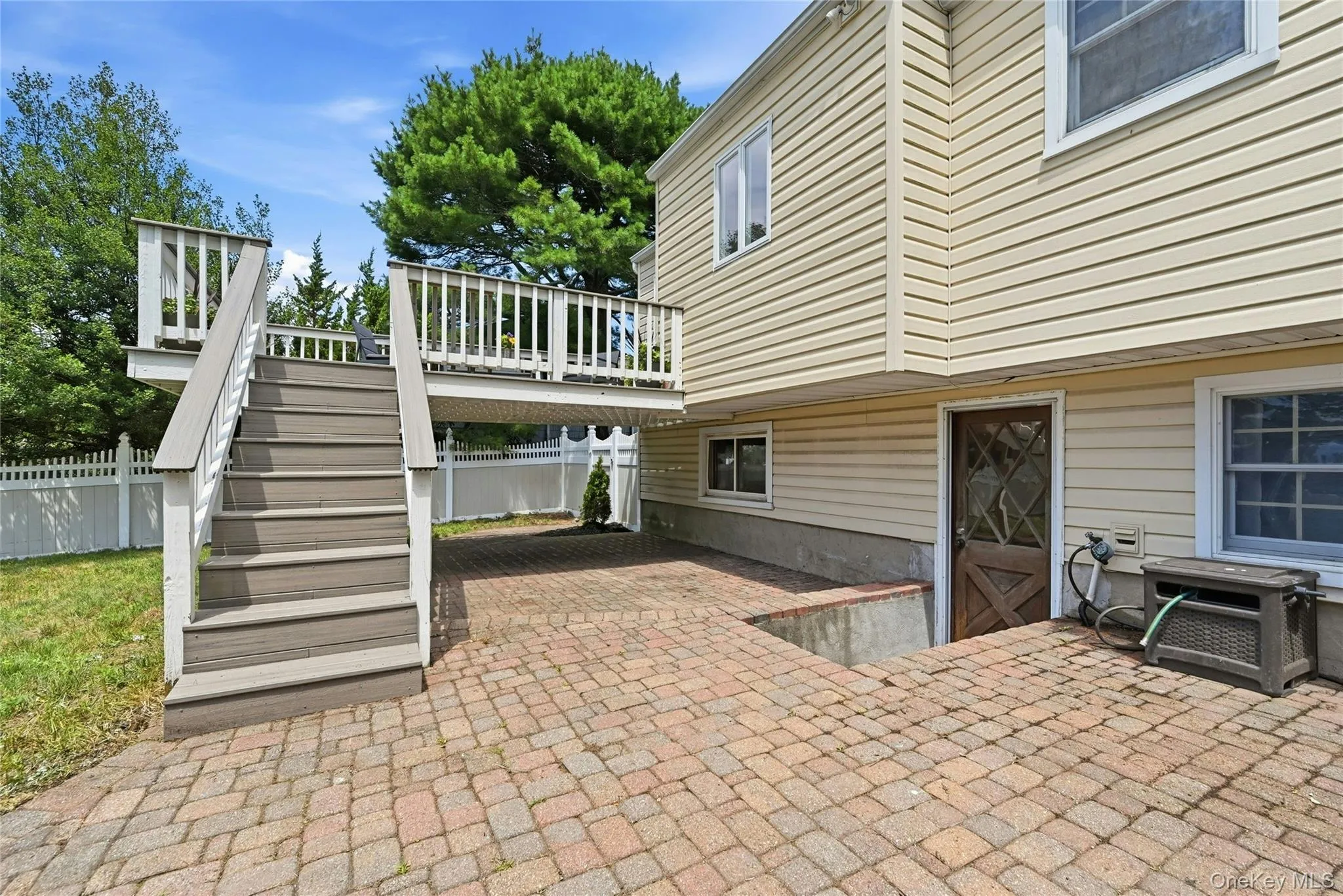 94 Ellensue Drive, Babylon, NY, 4 Bedrooms Bedrooms, 9 Rooms Rooms,2 BathroomsBathrooms,Residential,For Rent,Ellensue,0,1028407 94 Ellensue Drive, Babylon, NY, 4 Bedrooms Bedrooms, 9 Rooms Rooms,2 BathroomsBathrooms,Residential,For Rent,Ellensue,0,1028407