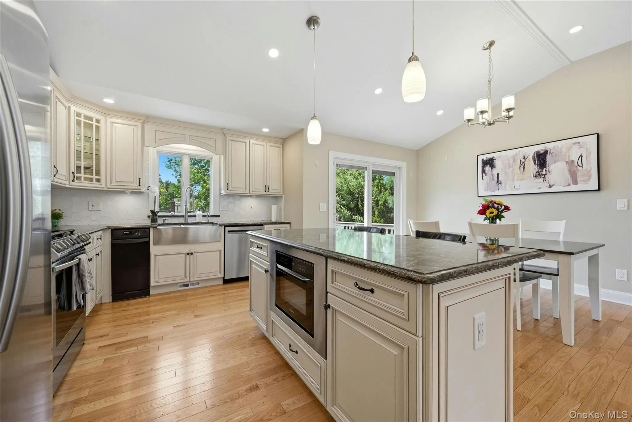 94 Ellensue Drive, Babylon, NY, 4 Bedrooms Bedrooms, 9 Rooms Rooms,2 BathroomsBathrooms,Residential,For Rent,Ellensue,0,1028407 94 Ellensue Drive, Babylon, NY, 4 Bedrooms Bedrooms, 9 Rooms Rooms,2 BathroomsBathrooms,Residential,For Rent,Ellensue,0,1028407