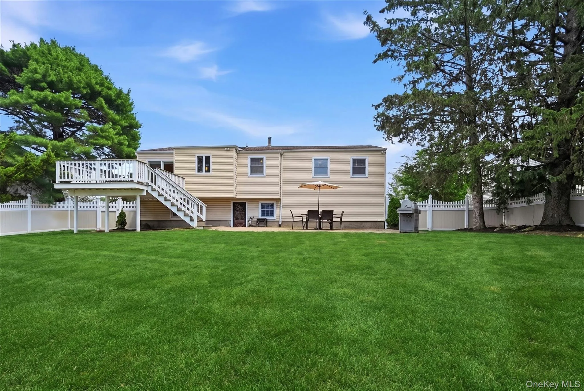 94 Ellensue Drive, Babylon, NY, 4 Bedrooms Bedrooms, 9 Rooms Rooms,2 BathroomsBathrooms,Residential,For Rent,Ellensue,0,1028407 94 Ellensue Drive, Babylon, NY, 4 Bedrooms Bedrooms, 9 Rooms Rooms,2 BathroomsBathrooms,Residential,For Rent,Ellensue,0,1028407