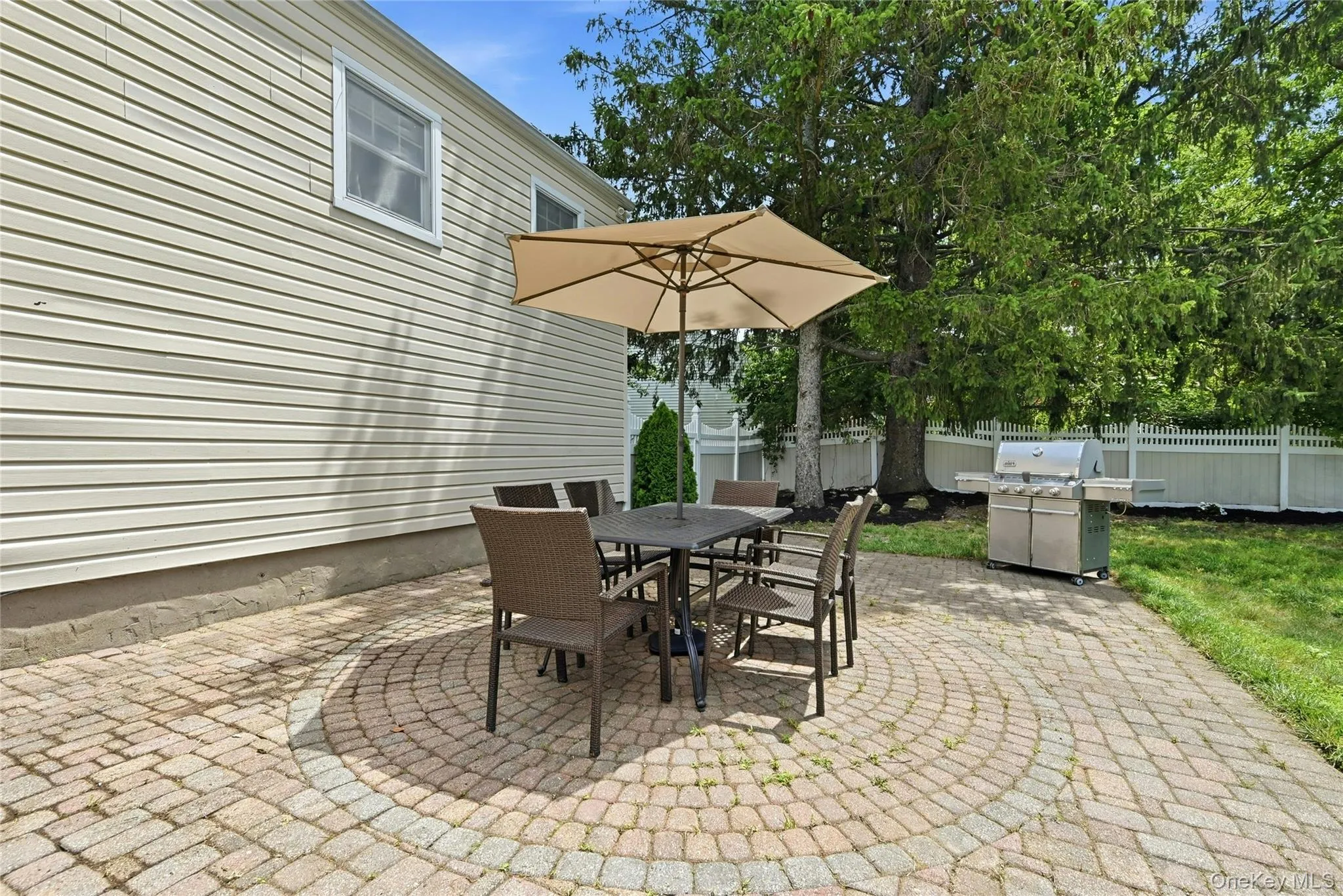94 Ellensue Drive, Babylon, NY, 4 Bedrooms Bedrooms, 9 Rooms Rooms,2 BathroomsBathrooms,Residential,For Rent,Ellensue,0,1028407 94 Ellensue Drive, Babylon, NY, 4 Bedrooms Bedrooms, 9 Rooms Rooms,2 BathroomsBathrooms,Residential,For Rent,Ellensue,0,1028407