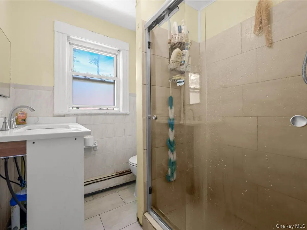 36 Russell Place, Hempstead, NY, 7 Bedrooms Bedrooms, 10 Rooms Rooms,3 BathroomsBathrooms,Residential,For Rent,Russell,0,1028410 36 Russell Place, Hempstead, NY, 7 Bedrooms Bedrooms, 10 Rooms Rooms,3 BathroomsBathrooms,Residential,For Rent,Russell,0,1028410