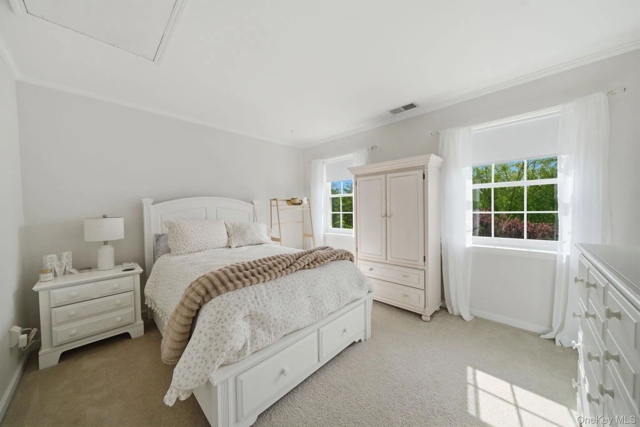 19 Sweetgum Lane, Brookhaven, NY, 4 Bedrooms Bedrooms, 12 Rooms Rooms,3 BathroomsBathrooms,Residential,For Rent,Sweetgum,0,1028416 19 Sweetgum Lane, Brookhaven, NY, 4 Bedrooms Bedrooms, 12 Rooms Rooms,3 BathroomsBathrooms,Residential,For Rent,Sweetgum,0,1028416