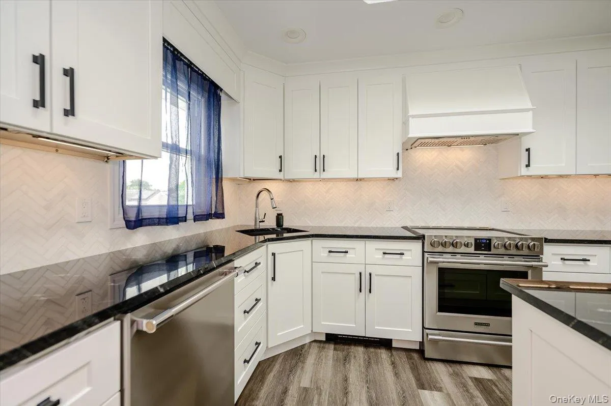 920 9th Street, Babylon, NY, 4 Bedrooms Bedrooms, 7 Rooms Rooms,4 BathroomsBathrooms,Residential,For Rent,9th,0,1028419 920 9th Street, Babylon, NY, 4 Bedrooms Bedrooms, 7 Rooms Rooms,4 BathroomsBathrooms,Residential,For Rent,9th,0,1028419