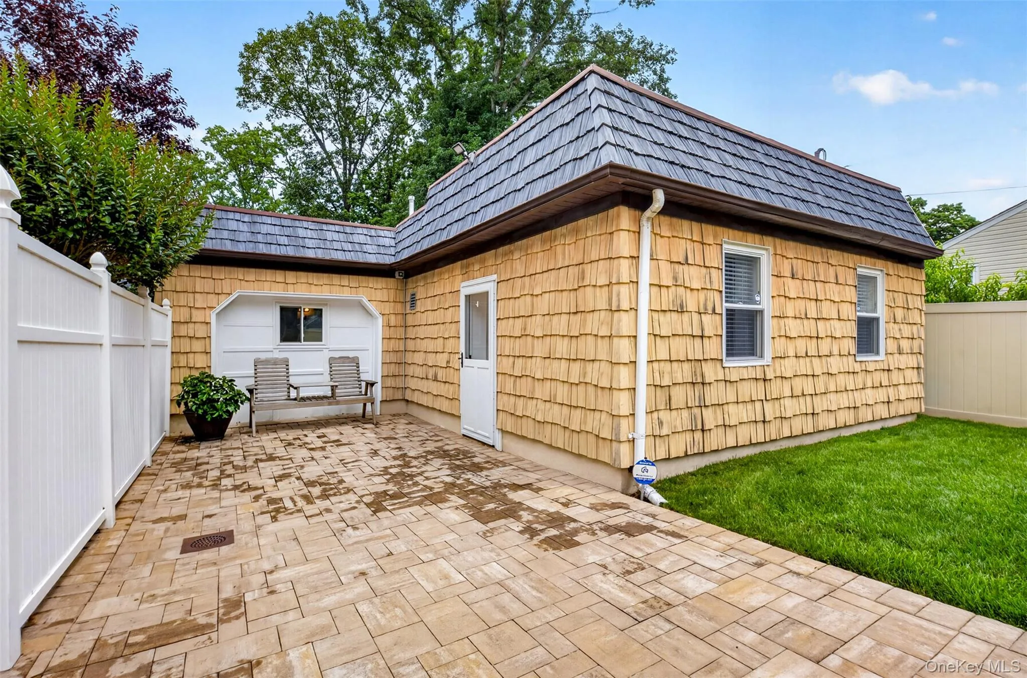 1755 Grand Avenue, Hempstead, NY, 5 Bedrooms Bedrooms, 7 Rooms Rooms,2 BathroomsBathrooms,Residential,For Rent,Grand,0,1028421 1755 Grand Avenue, Hempstead, NY, 5 Bedrooms Bedrooms, 7 Rooms Rooms,2 BathroomsBathrooms,Residential,For Rent,Grand,0,1028421