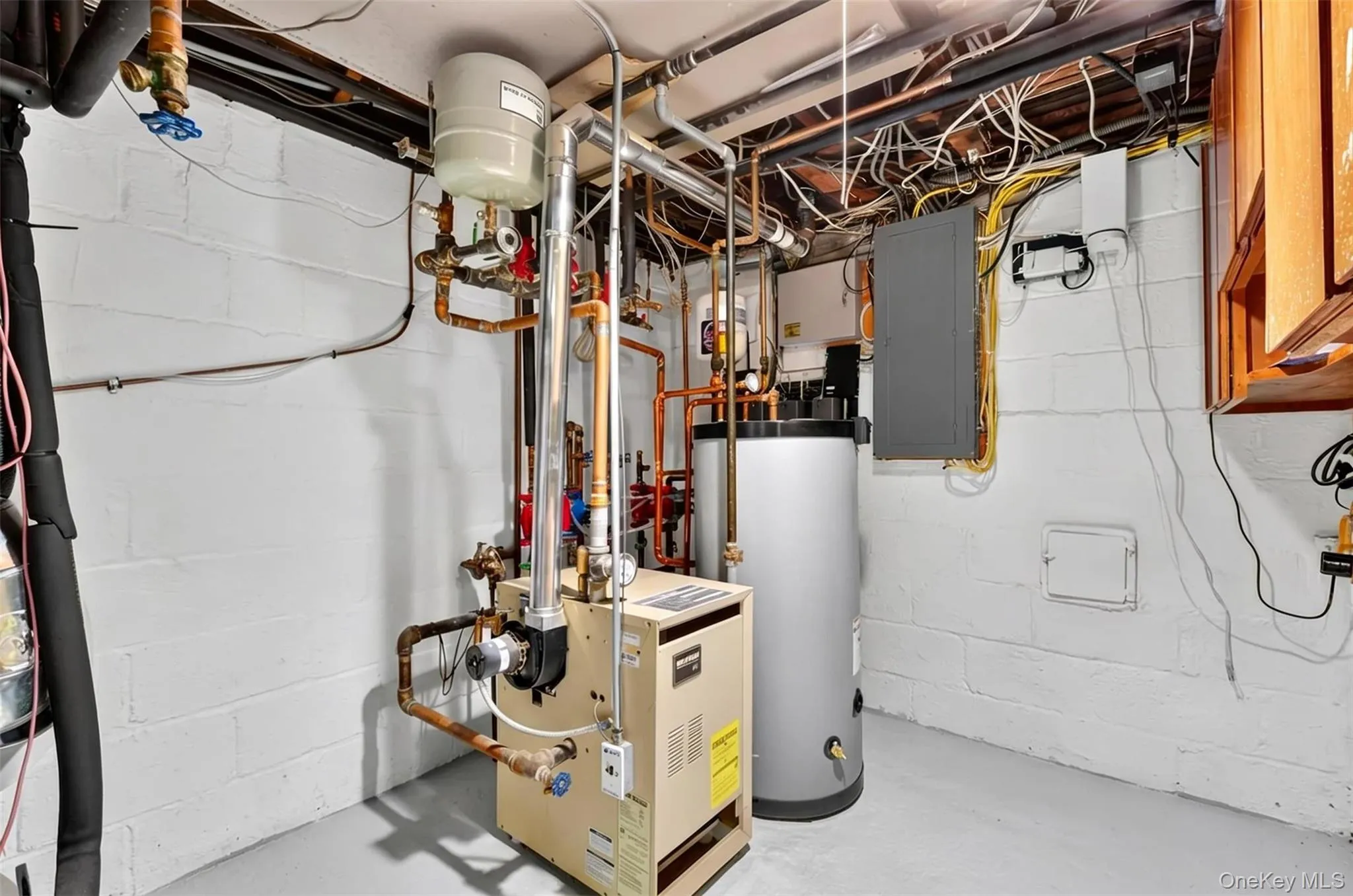 1755 Grand Avenue, Hempstead, NY, 5 Bedrooms Bedrooms, 7 Rooms Rooms,2 BathroomsBathrooms,Residential,For Rent,Grand,0,1028421 1755 Grand Avenue, Hempstead, NY, 5 Bedrooms Bedrooms, 7 Rooms Rooms,2 BathroomsBathrooms,Residential,For Rent,Grand,0,1028421