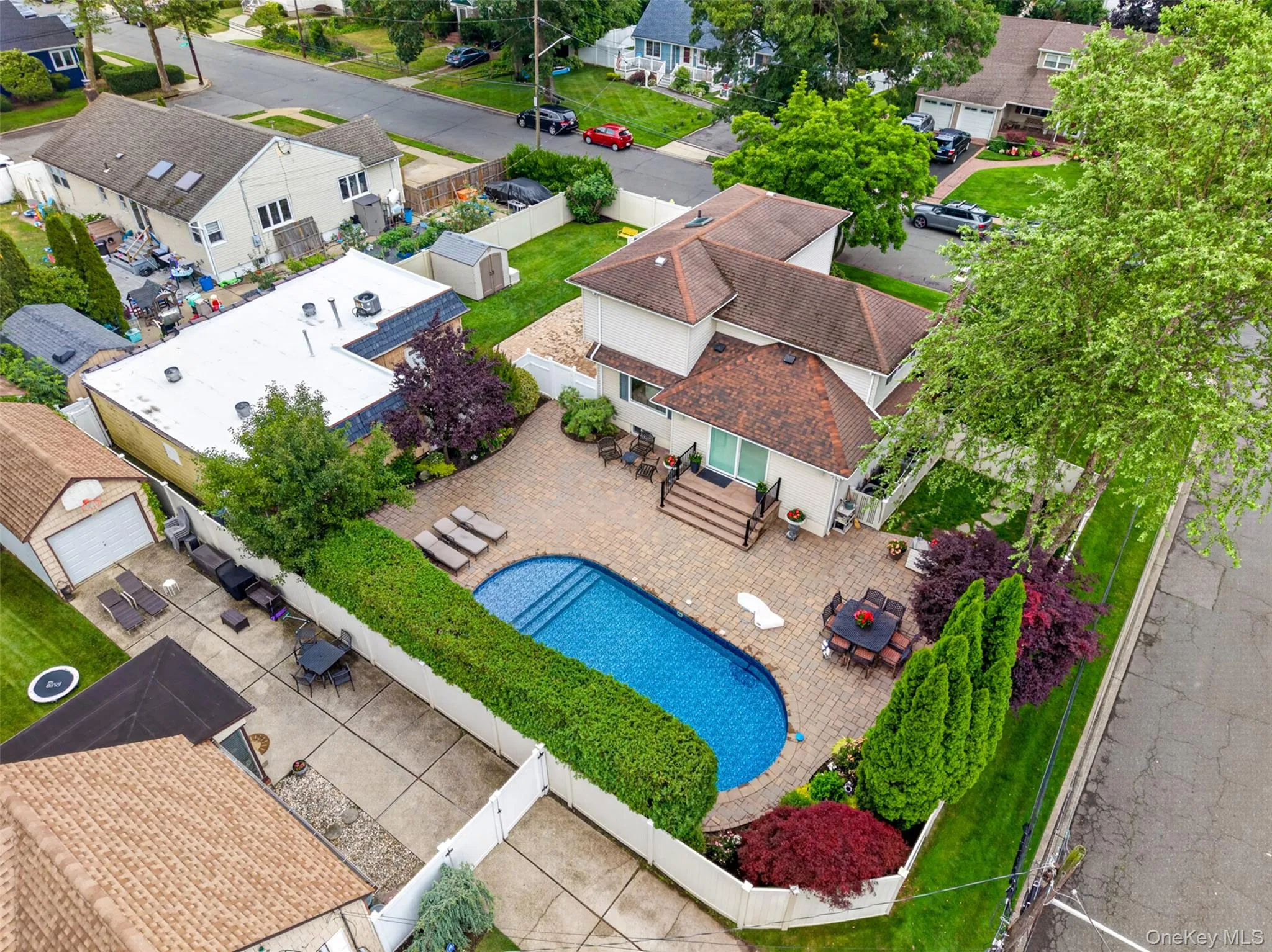 1755 Grand Avenue, Hempstead, NY, 5 Bedrooms Bedrooms, 7 Rooms Rooms,2 BathroomsBathrooms,Residential,For Rent,Grand,0,1028421 1755 Grand Avenue, Hempstead, NY, 5 Bedrooms Bedrooms, 7 Rooms Rooms,2 BathroomsBathrooms,Residential,For Rent,Grand,0,1028421