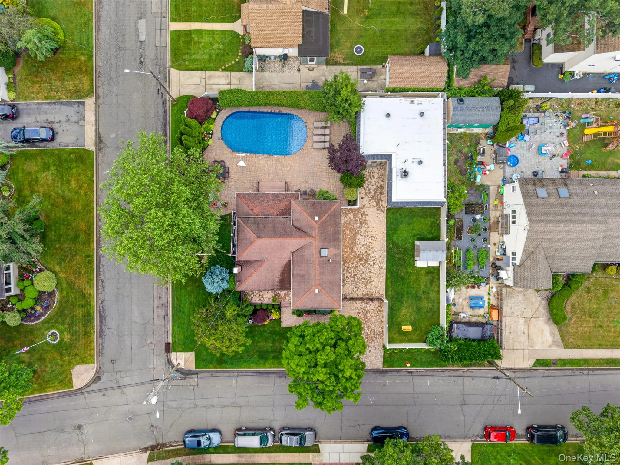 1755 Grand Avenue, Hempstead, NY, 5 Bedrooms Bedrooms, 7 Rooms Rooms,2 BathroomsBathrooms,Residential,For Rent,Grand,0,1028421 1755 Grand Avenue, Hempstead, NY, 5 Bedrooms Bedrooms, 7 Rooms Rooms,2 BathroomsBathrooms,Residential,For Rent,Grand,0,1028421