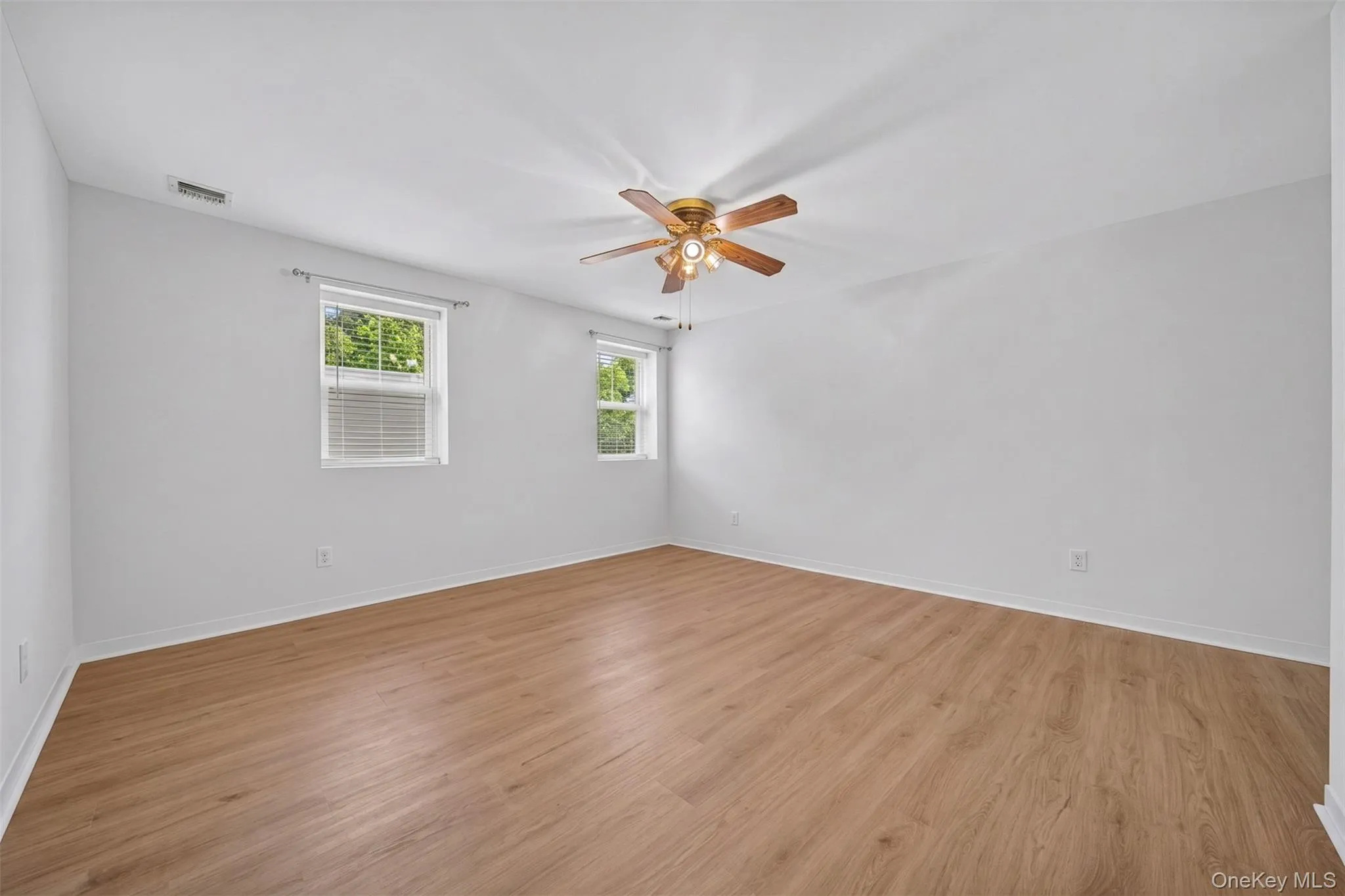 1755 Grand Avenue, Hempstead, NY, 5 Bedrooms Bedrooms, 7 Rooms Rooms,2 BathroomsBathrooms,Residential,For Rent,Grand,0,1028421 1755 Grand Avenue, Hempstead, NY, 5 Bedrooms Bedrooms, 7 Rooms Rooms,2 BathroomsBathrooms,Residential,For Rent,Grand,0,1028421