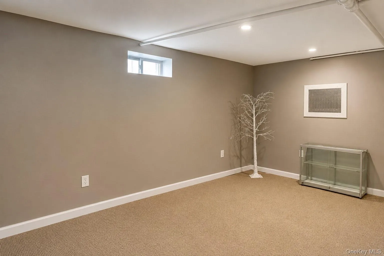 124-02 Sutter Avenue, New York, NY, 4 Bedrooms Bedrooms, 8 Rooms Rooms,2 BathroomsBathrooms,Residential,For Rent,Sutter,0,1028422 124-02 Sutter Avenue, New York, NY, 4 Bedrooms Bedrooms, 8 Rooms Rooms,2 BathroomsBathrooms,Residential,For Rent,Sutter,0,1028422