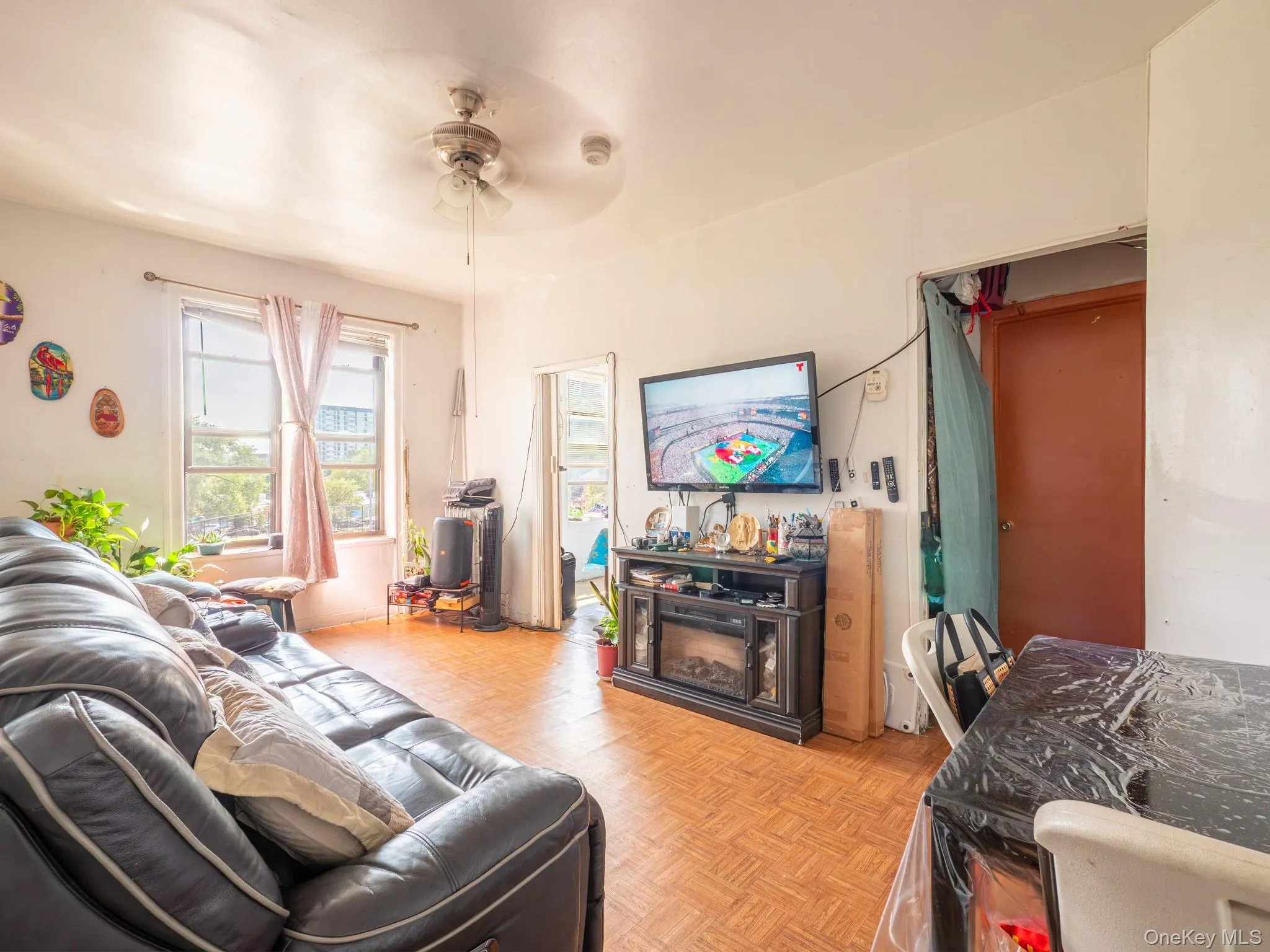 785 E 181 STREET, New York, NY, 2 Bedrooms Bedrooms, 5 Rooms Rooms,1 BathroomBathrooms,Residential,For Rent,181 STREET,0,1028428 785 E 181 STREET, New York, NY, 2 Bedrooms Bedrooms, 5 Rooms Rooms,1 BathroomBathrooms,Residential,For Rent,181 STREET,0,1028428