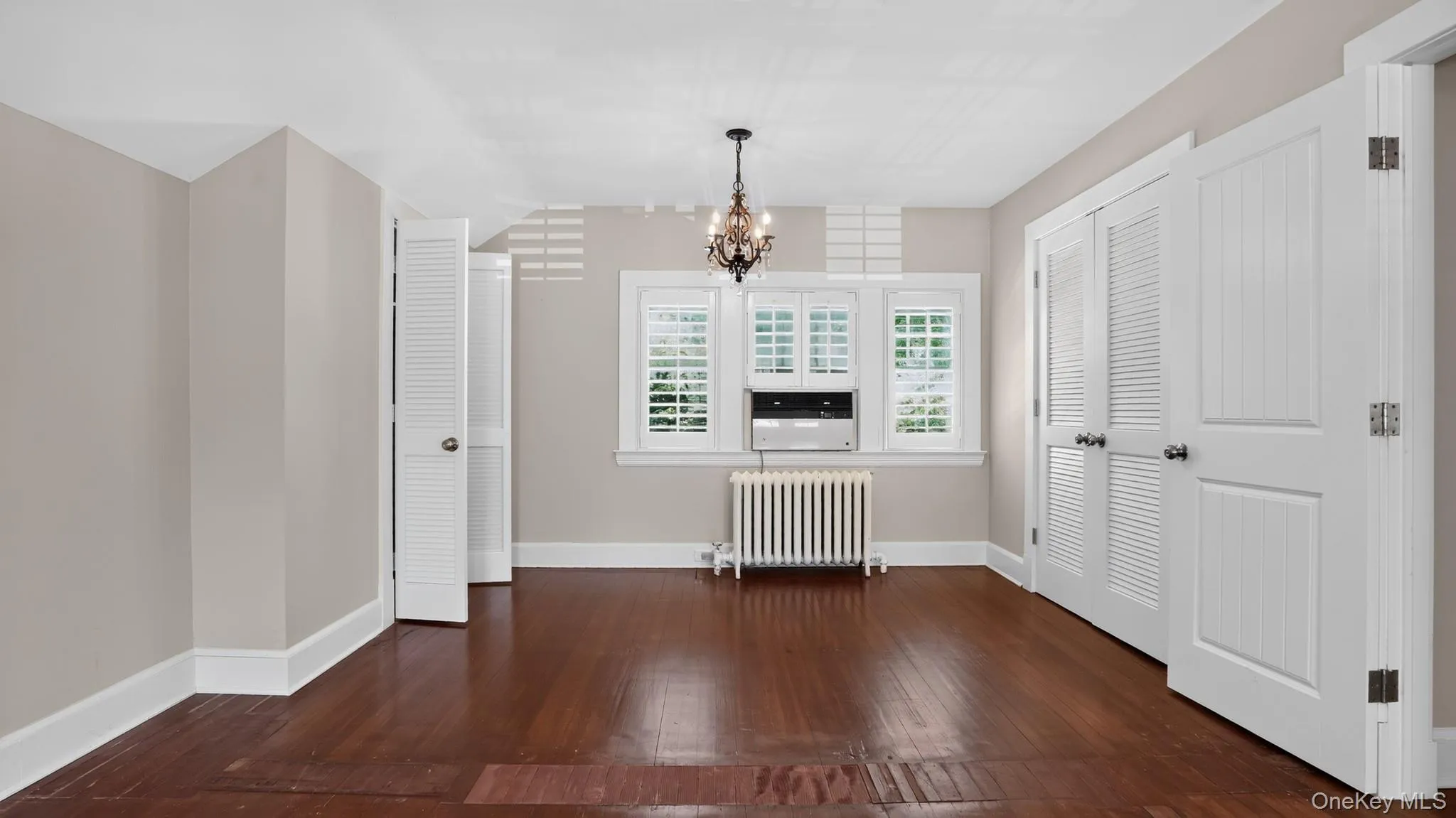 1058 PLANDOME Road, North Hempstead, NY, 2 Bedrooms Bedrooms, 5 Rooms Rooms,2 BathroomsBathrooms,Residential Lease,For Rent,PLANDOME,0,1028431 1058 PLANDOME Road, North Hempstead, NY, 2 Bedrooms Bedrooms, 5 Rooms Rooms,2 BathroomsBathrooms,Residential Lease,For Rent,PLANDOME,0,1028431
