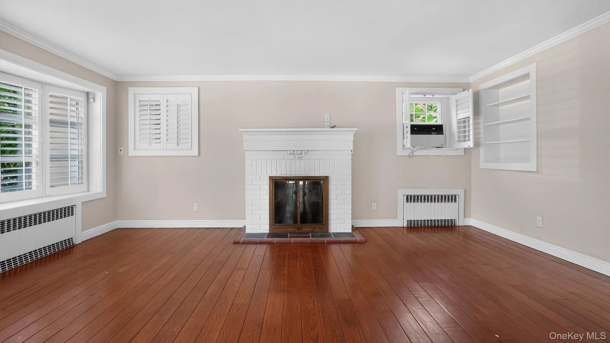 1058 PLANDOME Road, North Hempstead, NY, 2 Bedrooms Bedrooms, 5 Rooms Rooms,2 BathroomsBathrooms,Residential Lease,For Rent,PLANDOME,0,1028431 1058 PLANDOME Road, North Hempstead, NY, 2 Bedrooms Bedrooms, 5 Rooms Rooms,2 BathroomsBathrooms,Residential Lease,For Rent,PLANDOME,0,1028431