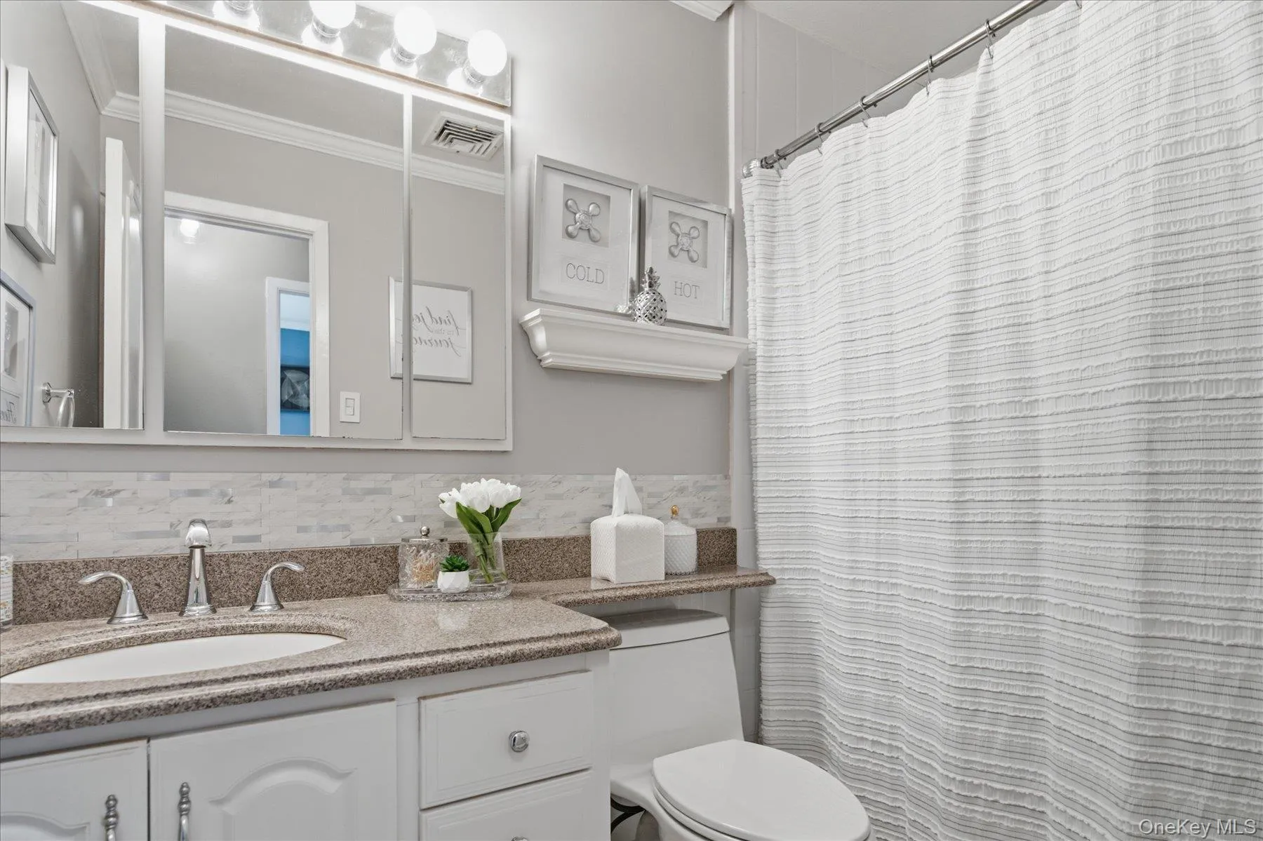 101 Gainsborough Road, Islip, NY, 3 Bedrooms Bedrooms, 6 Rooms Rooms,2 BathroomsBathrooms,Residential,For Rent,Gainsborough,0,1028441 101 Gainsborough Road, Islip, NY, 3 Bedrooms Bedrooms, 6 Rooms Rooms,2 BathroomsBathrooms,Residential,For Rent,Gainsborough,0,1028441