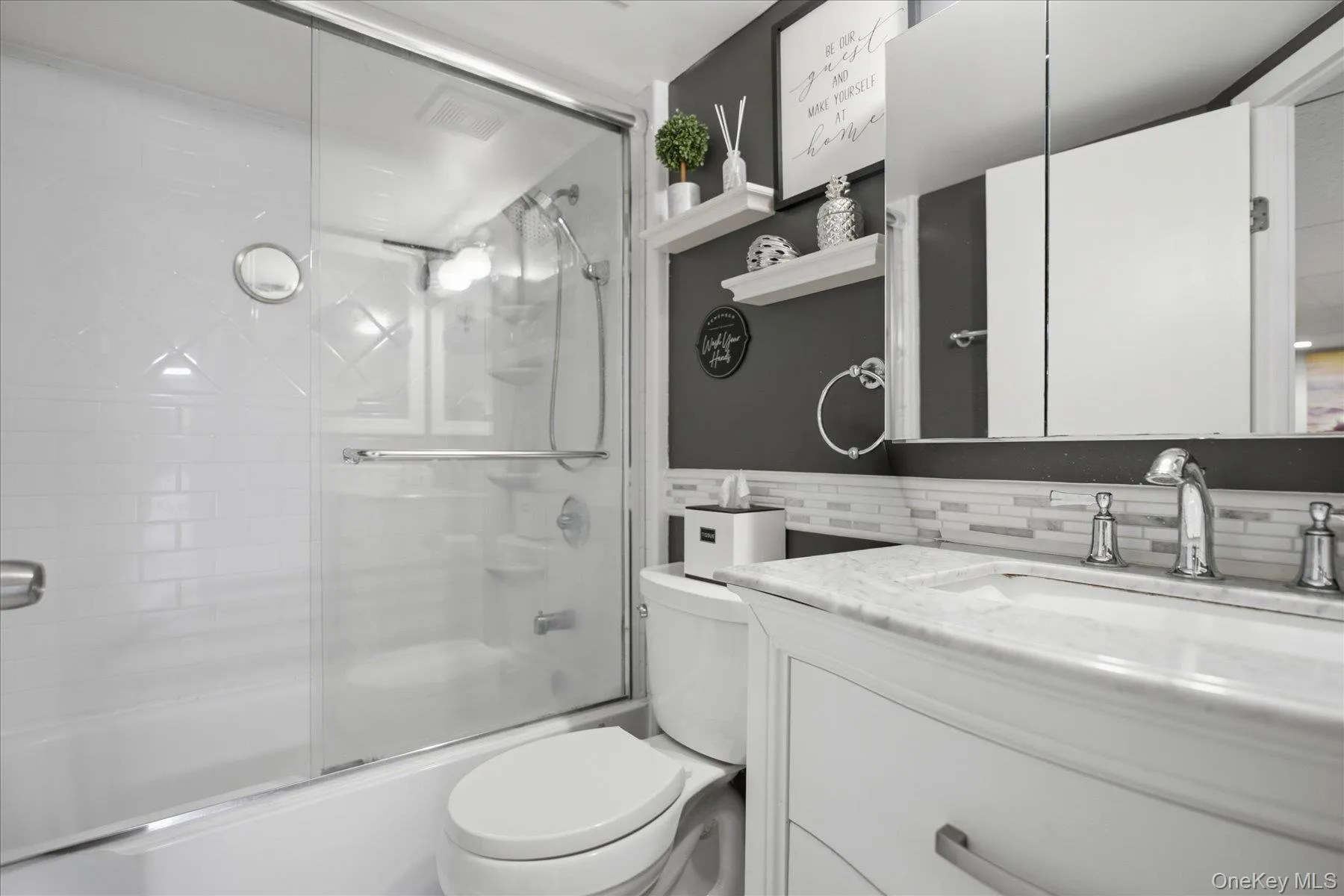 101 Gainsborough Road, Islip, NY, 3 Bedrooms Bedrooms, 6 Rooms Rooms,2 BathroomsBathrooms,Residential,For Rent,Gainsborough,0,1028441 101 Gainsborough Road, Islip, NY, 3 Bedrooms Bedrooms, 6 Rooms Rooms,2 BathroomsBathrooms,Residential,For Rent,Gainsborough,0,1028441