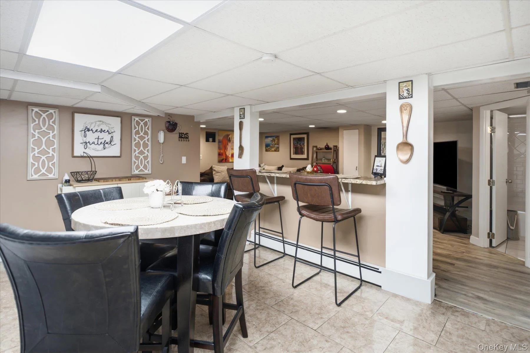 101 Gainsborough Road, Islip, NY, 3 Bedrooms Bedrooms, 6 Rooms Rooms,2 BathroomsBathrooms,Residential,For Rent,Gainsborough,0,1028441 101 Gainsborough Road, Islip, NY, 3 Bedrooms Bedrooms, 6 Rooms Rooms,2 BathroomsBathrooms,Residential,For Rent,Gainsborough,0,1028441