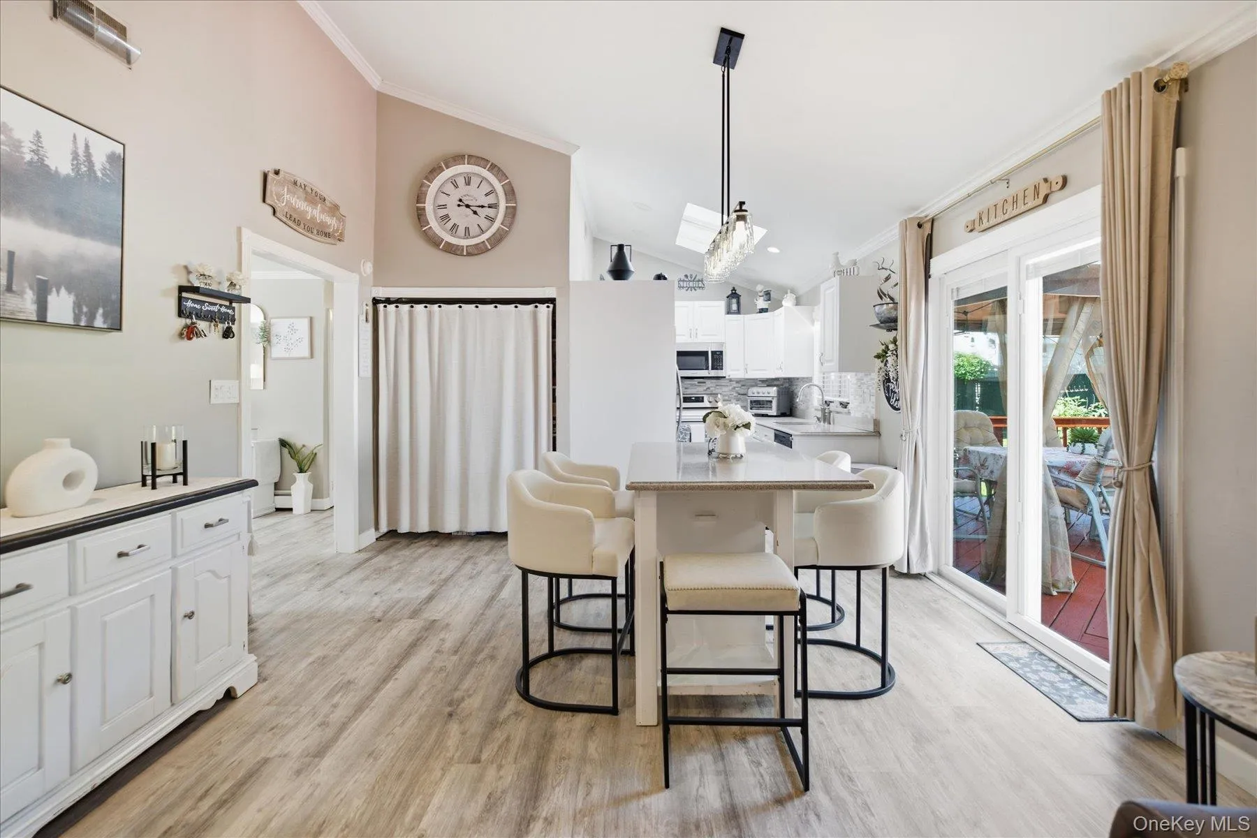 101 Gainsborough Road, Islip, NY, 3 Bedrooms Bedrooms, 6 Rooms Rooms,2 BathroomsBathrooms,Residential,For Rent,Gainsborough,0,1028441 101 Gainsborough Road, Islip, NY, 3 Bedrooms Bedrooms, 6 Rooms Rooms,2 BathroomsBathrooms,Residential,For Rent,Gainsborough,0,1028441