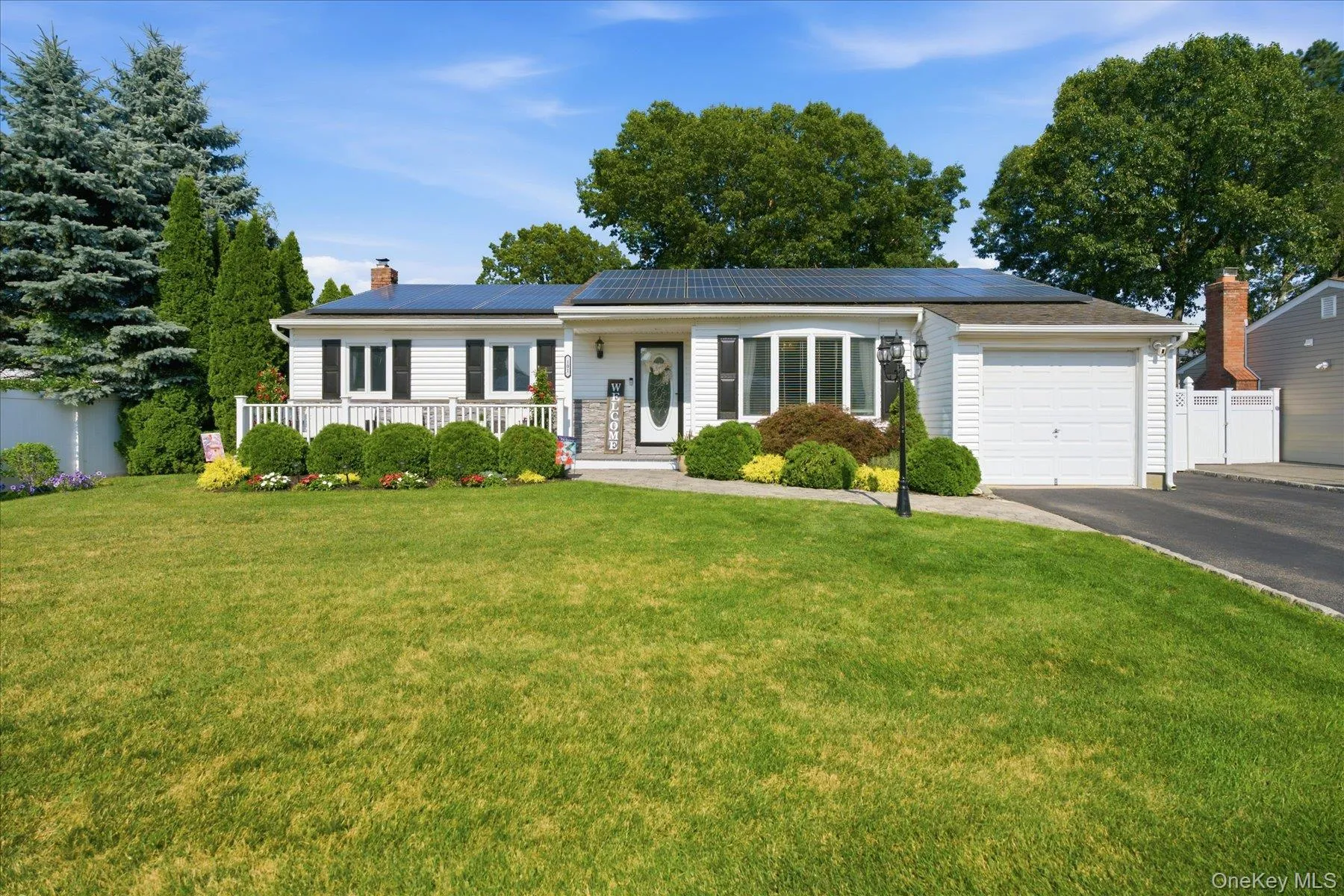 101 Gainsborough Road, Islip, NY, 3 Bedrooms Bedrooms, 6 Rooms Rooms,2 BathroomsBathrooms,Residential,For Rent,Gainsborough,0,1028441 101 Gainsborough Road, Islip, NY, 3 Bedrooms Bedrooms, 6 Rooms Rooms,2 BathroomsBathrooms,Residential,For Rent,Gainsborough,0,1028441