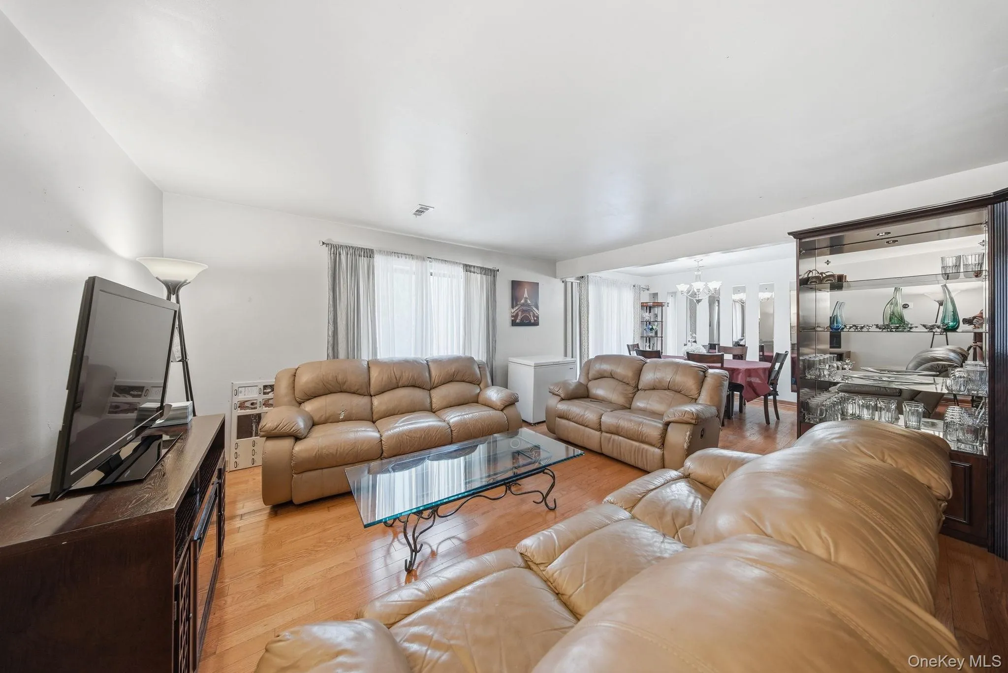 15 Park Avenue, Ramapo, NY, 1 Bedroom Bedrooms, 6 Rooms Rooms,2 BathroomsBathrooms,Residential,For Rent,Park,0,1028444 15 Park Avenue, Ramapo, NY, 1 Bedroom Bedrooms, 6 Rooms Rooms,2 BathroomsBathrooms,Residential,For Rent,Park,0,1028444