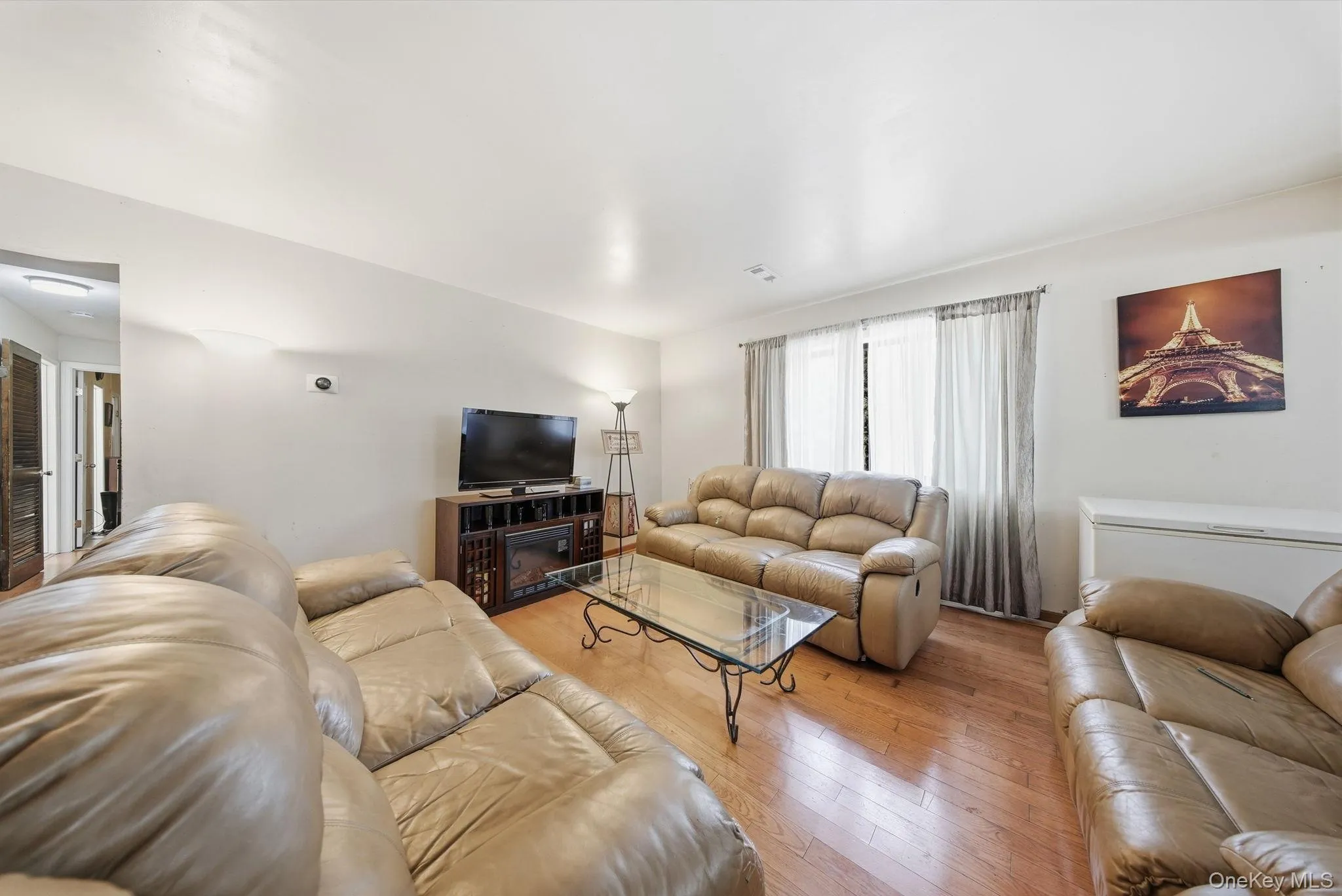 15 Park Avenue, Ramapo, NY, 1 Bedroom Bedrooms, 6 Rooms Rooms,2 BathroomsBathrooms,Residential,For Rent,Park,0,1028444 15 Park Avenue, Ramapo, NY, 1 Bedroom Bedrooms, 6 Rooms Rooms,2 BathroomsBathrooms,Residential,For Rent,Park,0,1028444