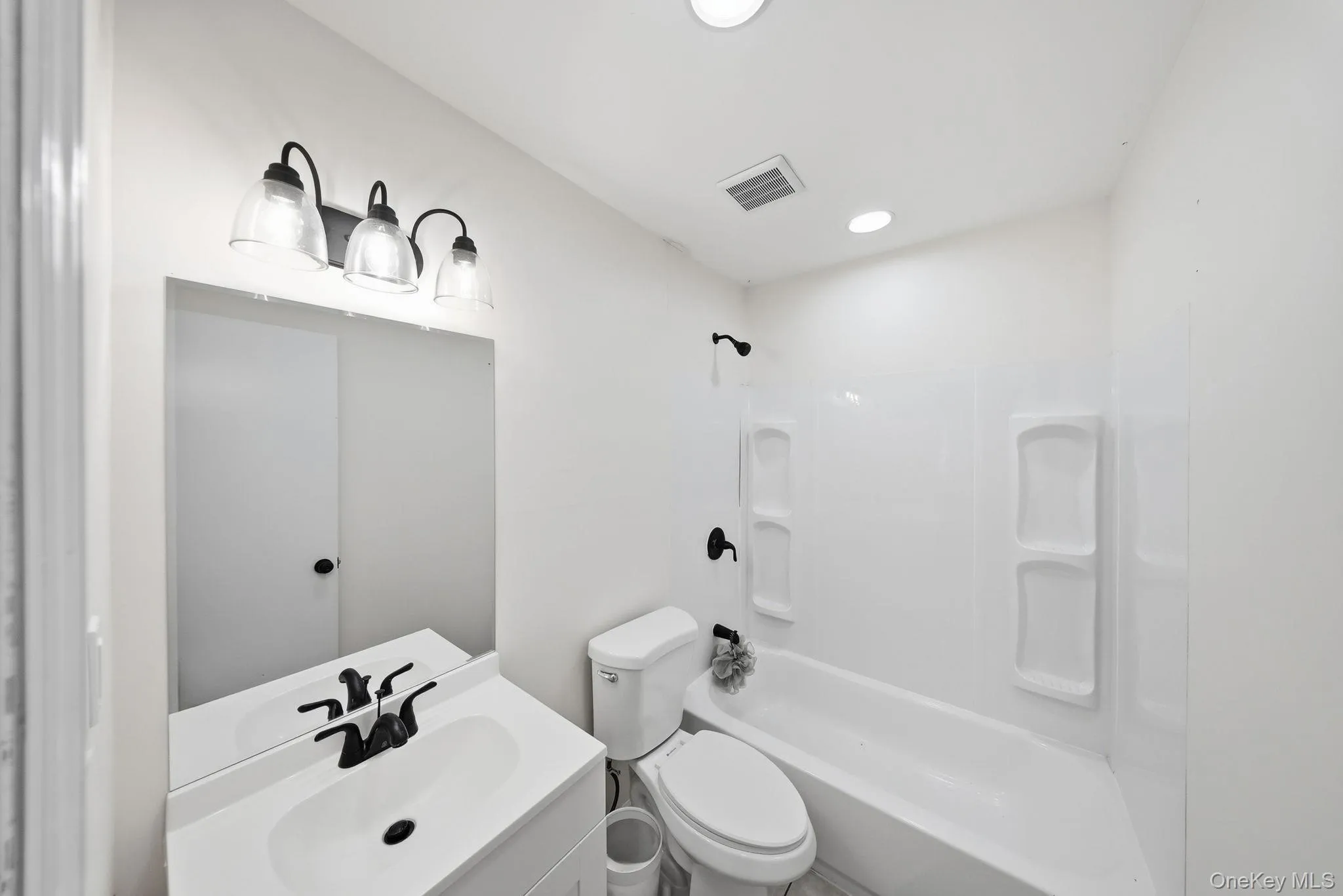 15 Park Avenue, Ramapo, NY, 1 Bedroom Bedrooms, 6 Rooms Rooms,2 BathroomsBathrooms,Residential,For Rent,Park,0,1028444 15 Park Avenue, Ramapo, NY, 1 Bedroom Bedrooms, 6 Rooms Rooms,2 BathroomsBathrooms,Residential,For Rent,Park,0,1028444