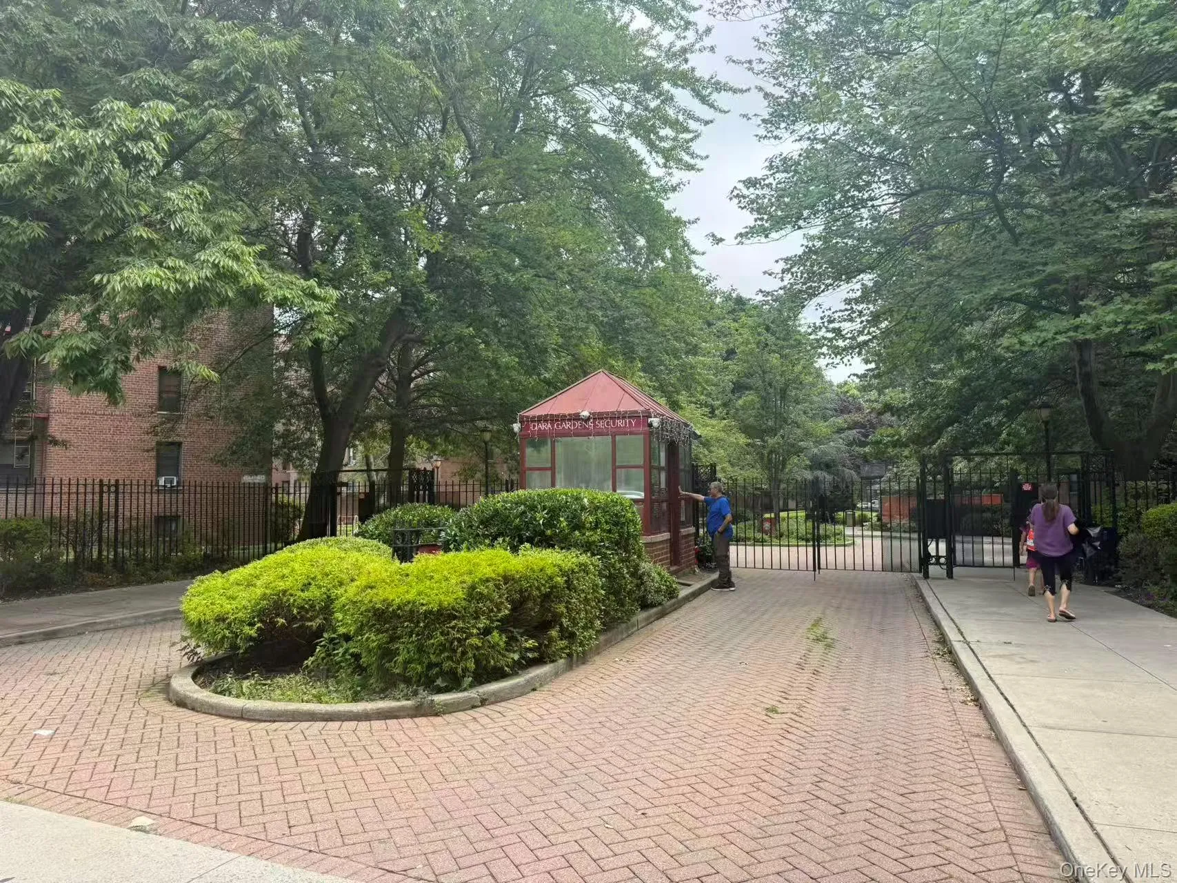150-30 71st Avenue, New York, NY, 2 Bedrooms Bedrooms, 5 Rooms Rooms,1 BathroomBathrooms,Residential,For Rent,71st,0,1028445 150-30 71st Avenue, New York, NY, 2 Bedrooms Bedrooms, 5 Rooms Rooms,1 BathroomBathrooms,Residential,For Rent,71st,0,1028445