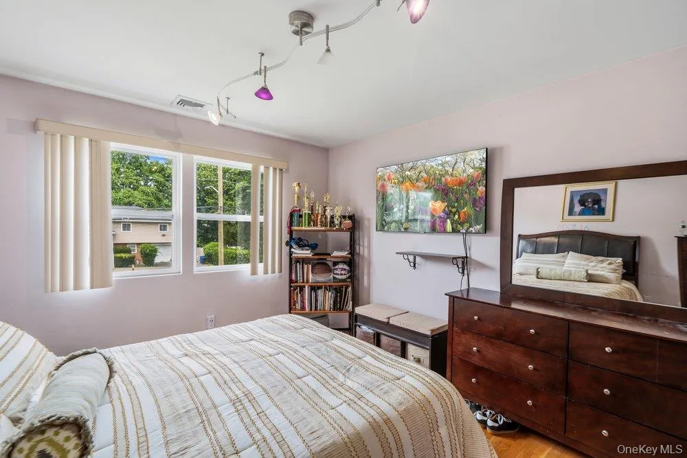 89 Floyd Street, Babylon, NY, 4 Bedrooms Bedrooms, 11 Rooms Rooms,3 BathroomsBathrooms,Residential,For Rent,Floyd,0,1028450 89 Floyd Street, Babylon, NY, 4 Bedrooms Bedrooms, 11 Rooms Rooms,3 BathroomsBathrooms,Residential,For Rent,Floyd,0,1028450