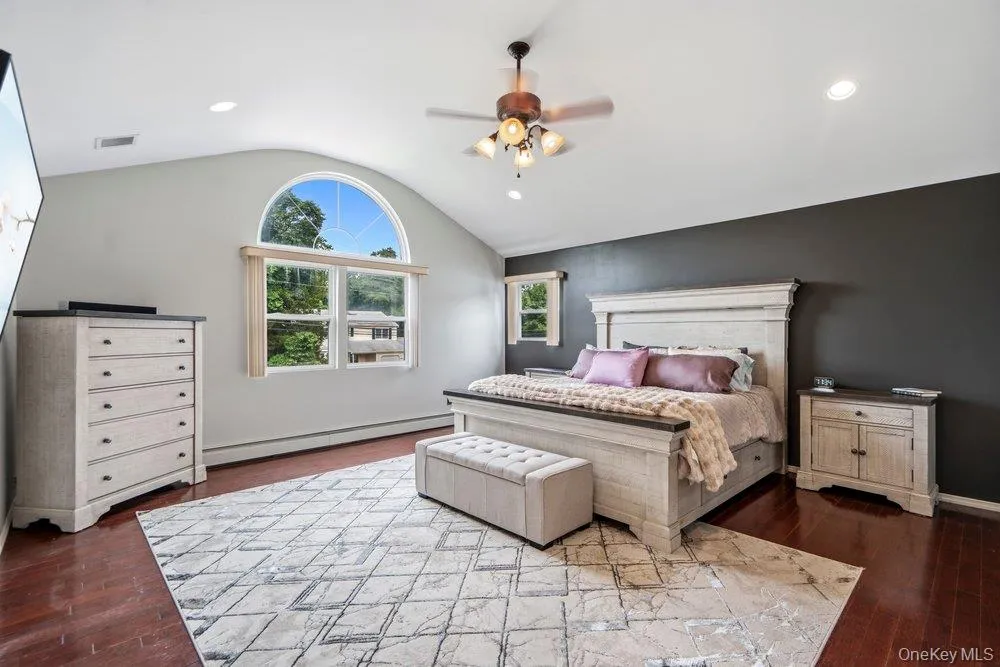 89 Floyd Street, Babylon, NY, 4 Bedrooms Bedrooms, 11 Rooms Rooms,3 BathroomsBathrooms,Residential,For Rent,Floyd,0,1028450 89 Floyd Street, Babylon, NY, 4 Bedrooms Bedrooms, 11 Rooms Rooms,3 BathroomsBathrooms,Residential,For Rent,Floyd,0,1028450