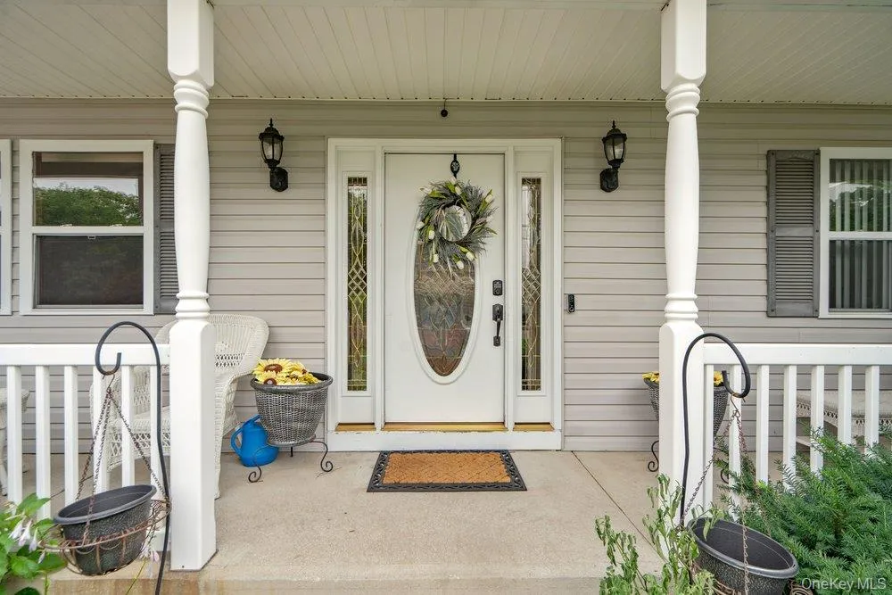 89 Floyd Street, Babylon, NY, 4 Bedrooms Bedrooms, 11 Rooms Rooms,3 BathroomsBathrooms,Residential,For Rent,Floyd,0,1028450 89 Floyd Street, Babylon, NY, 4 Bedrooms Bedrooms, 11 Rooms Rooms,3 BathroomsBathrooms,Residential,For Rent,Floyd,0,1028450