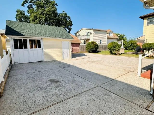 1424 Kiefer Avenue, Hempstead, NY, 3 Bedrooms Bedrooms, 8 Rooms Rooms,1 BathroomBathrooms,Residential,For Rent,Kiefer,0,1028451 1424 Kiefer Avenue, Hempstead, NY, 3 Bedrooms Bedrooms, 8 Rooms Rooms,1 BathroomBathrooms,Residential,For Rent,Kiefer,0,1028451