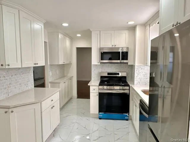 1424 Kiefer Avenue, Hempstead, NY, 3 Bedrooms Bedrooms, 8 Rooms Rooms,1 BathroomBathrooms,Residential,For Rent,Kiefer,0,1028451 1424 Kiefer Avenue, Hempstead, NY, 3 Bedrooms Bedrooms, 8 Rooms Rooms,1 BathroomBathrooms,Residential,For Rent,Kiefer,0,1028451