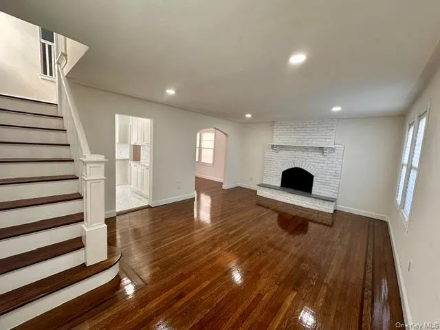 1424 Kiefer Avenue, Hempstead, NY, 3 Bedrooms Bedrooms, 8 Rooms Rooms,1 BathroomBathrooms,Residential,For Rent,Kiefer,0,1028451 1424 Kiefer Avenue, Hempstead, NY, 3 Bedrooms Bedrooms, 8 Rooms Rooms,1 BathroomBathrooms,Residential,For Rent,Kiefer,0,1028451