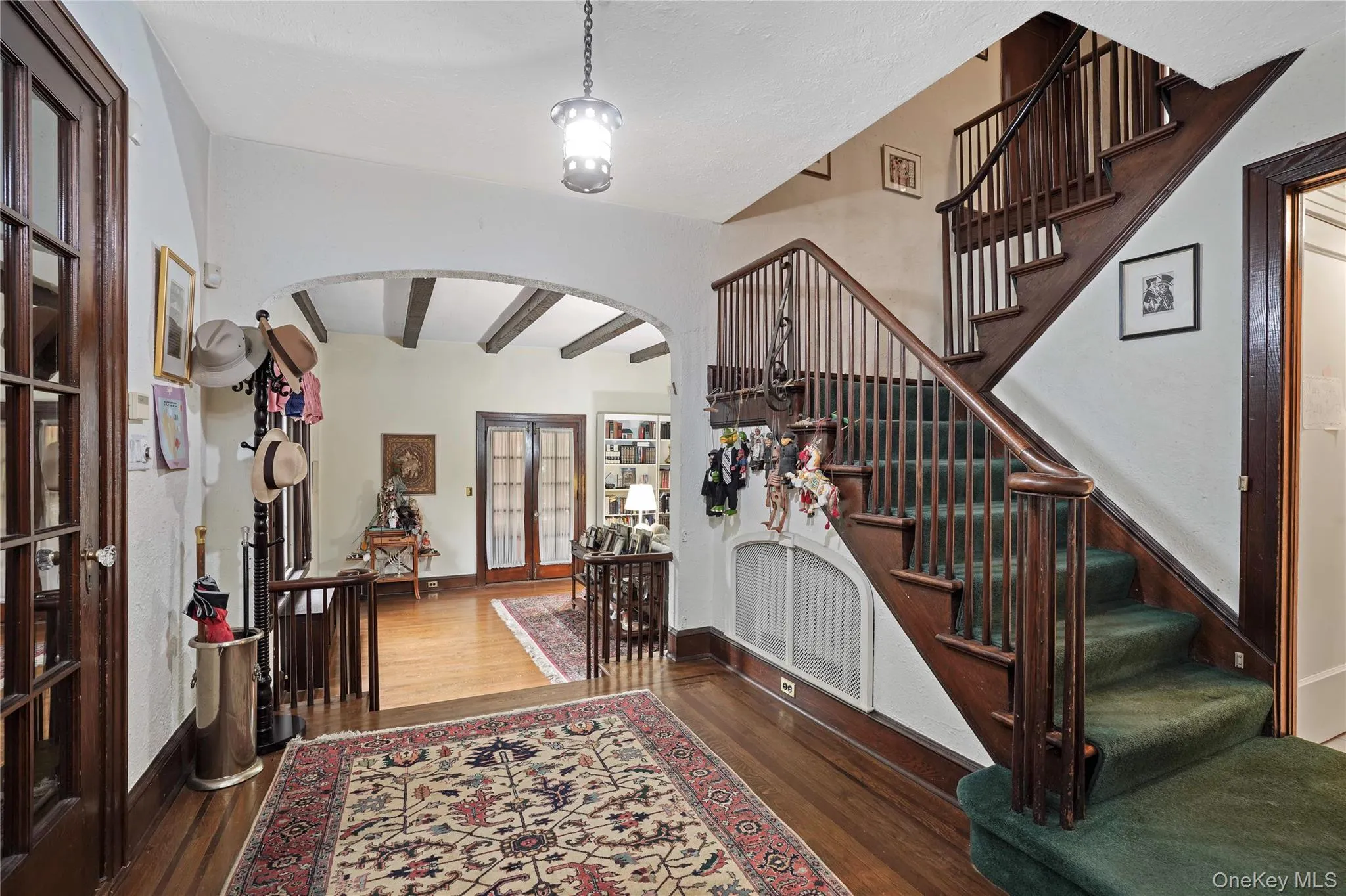 Foyer With 2 Coat Closets Flows Into Sunken Living Room Foyer With 2 Coat Closets Flows Into Sunken Living Room