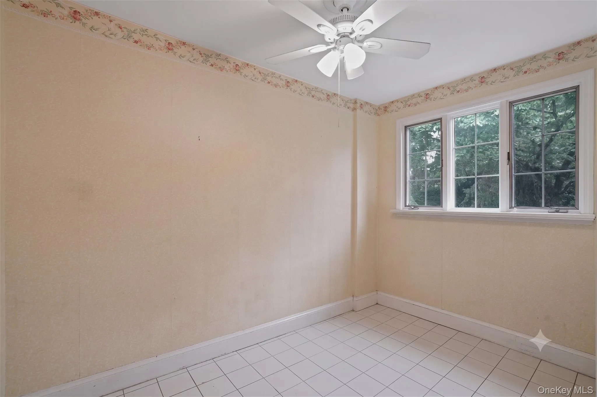 Office Or Storage Room Off Kitchen (edited to remove stored items) Office Or Storage Room Off Kitchen (edited to remove stored items)