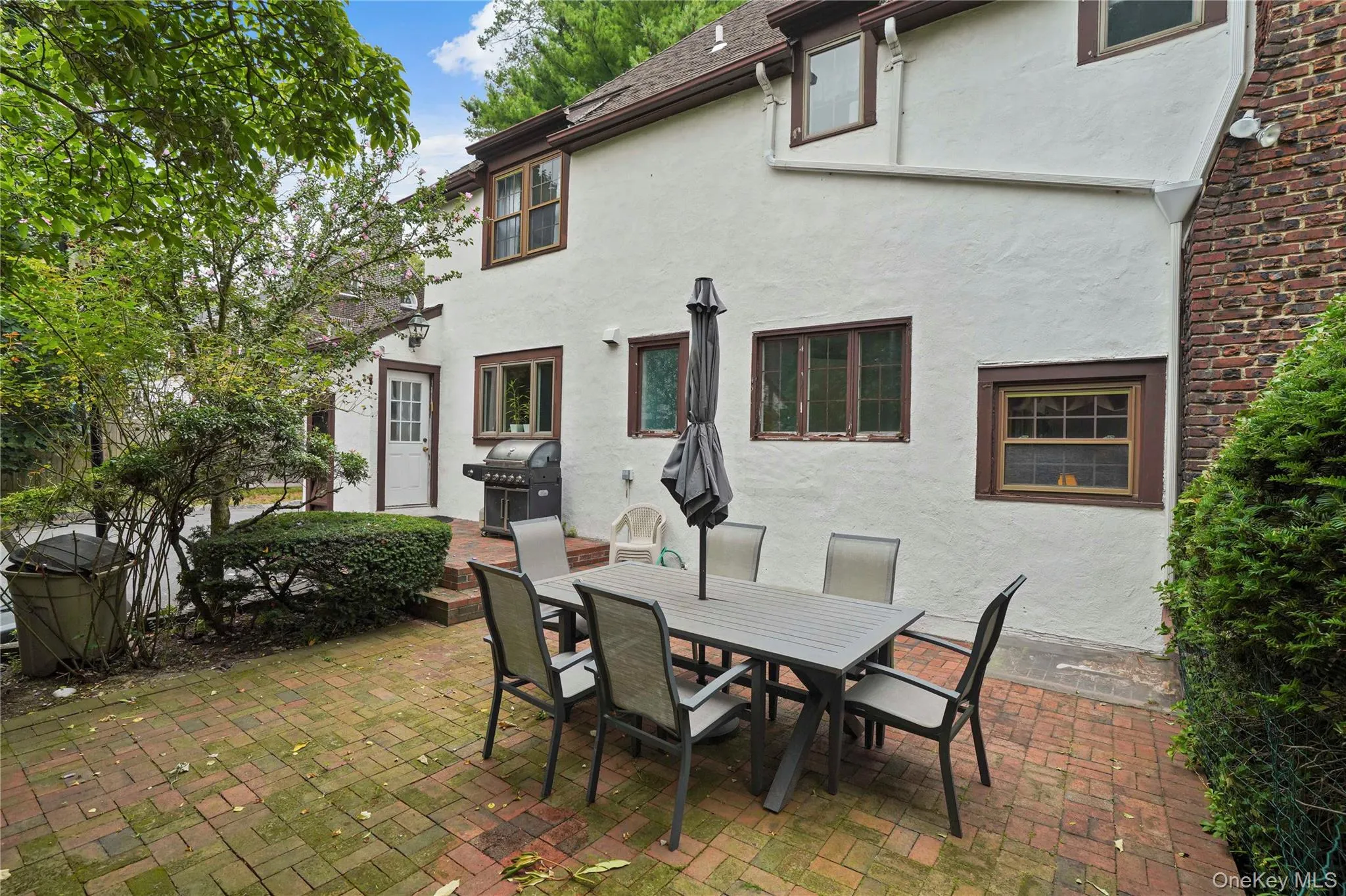 Grill Off Kitchen Door & Great Seating Area On The Brick Patio Grill Off Kitchen Door & Great Seating Area On The Brick Patio